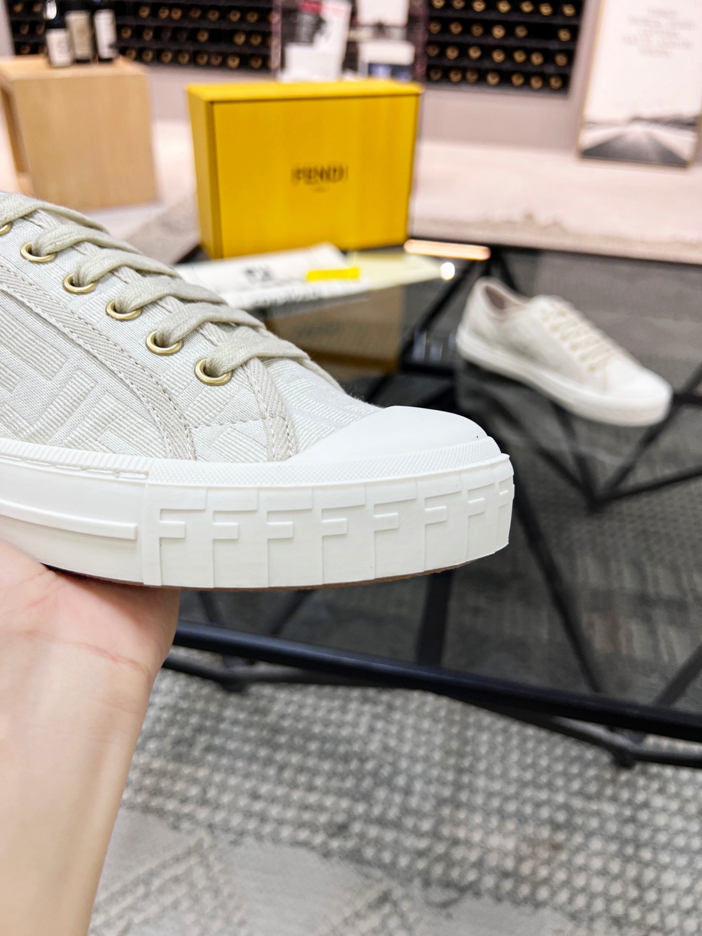Fendi-069Shoes