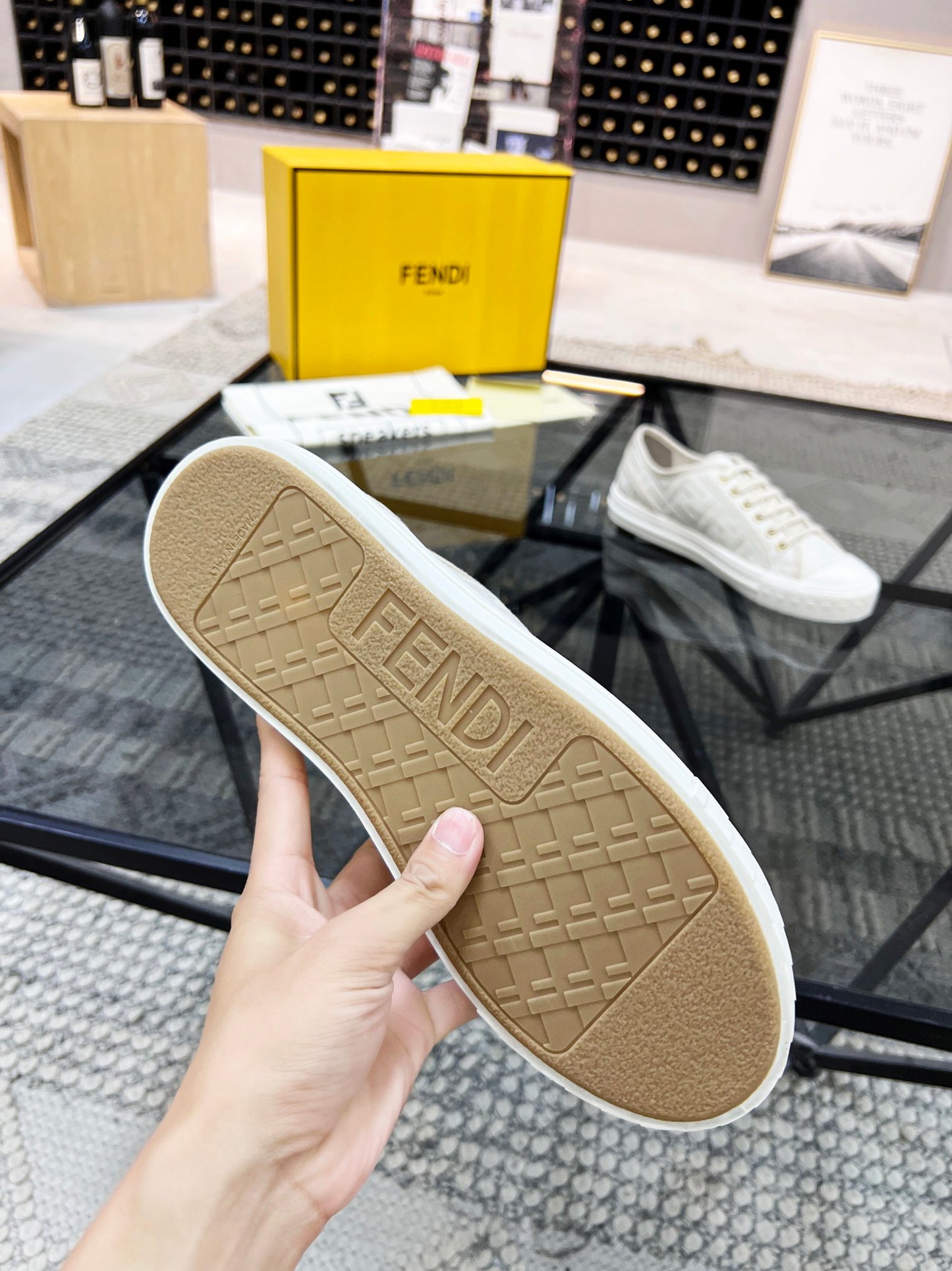Fendi-069Shoes