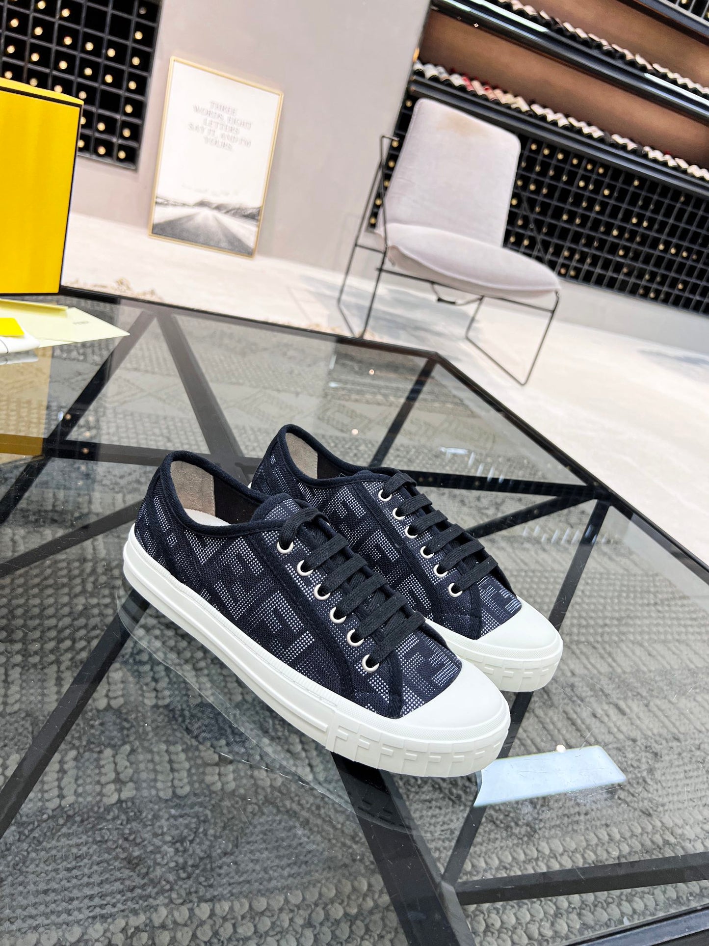Fendi-070Shoes