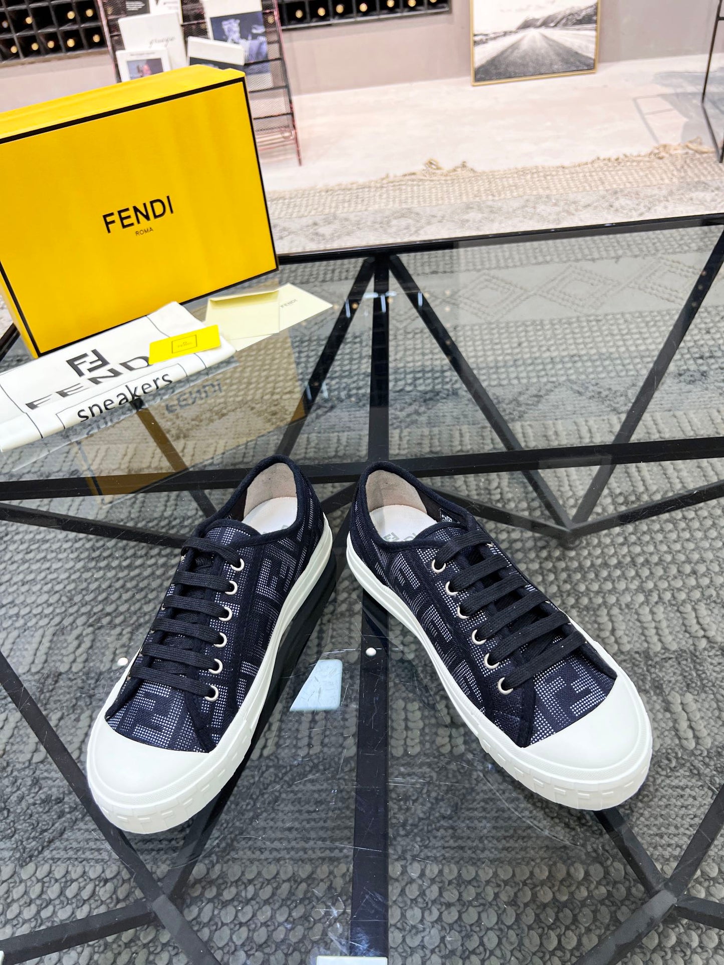 Fendi-070Shoes