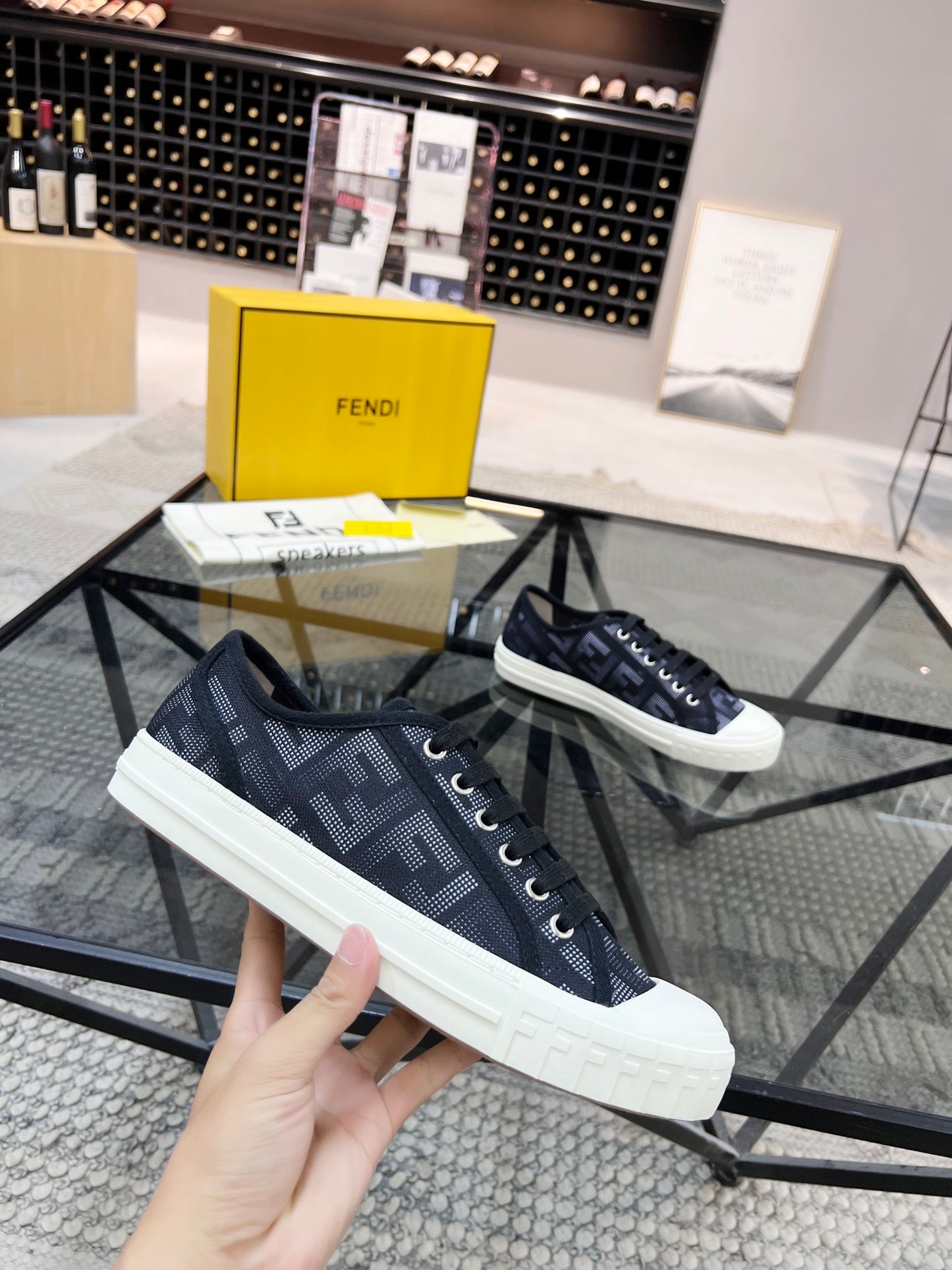 Fendi-070Shoes