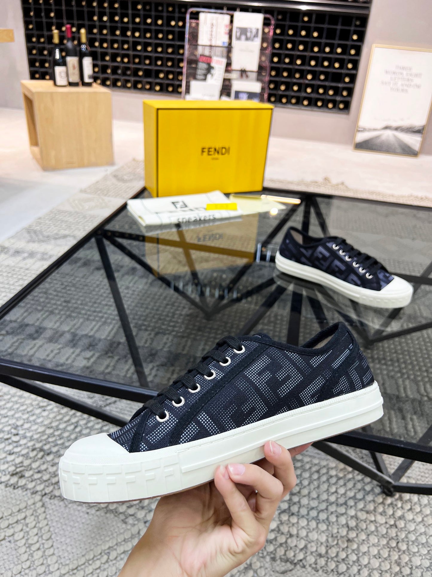Fendi-070Shoes