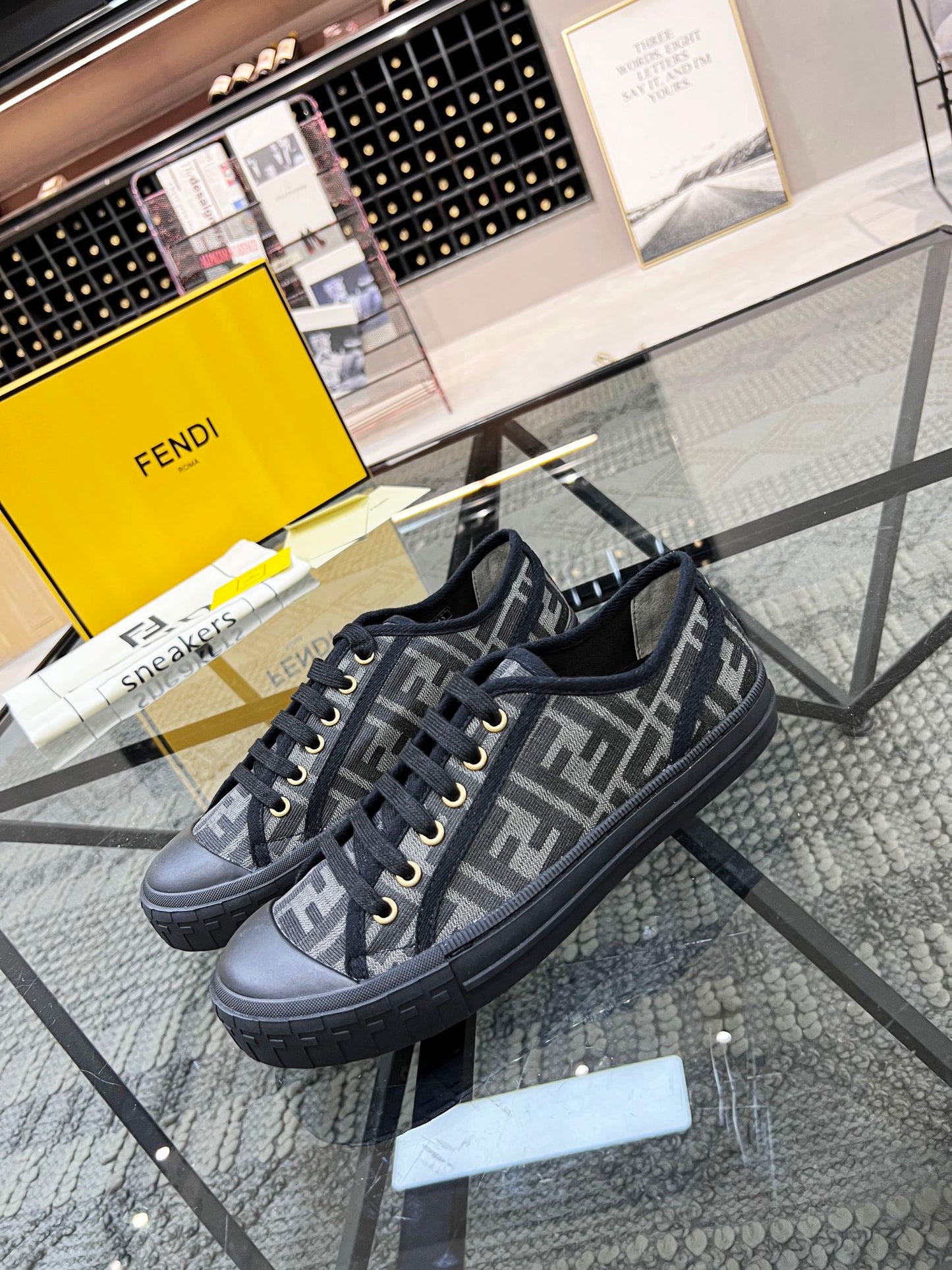 Fendi-071Shoes