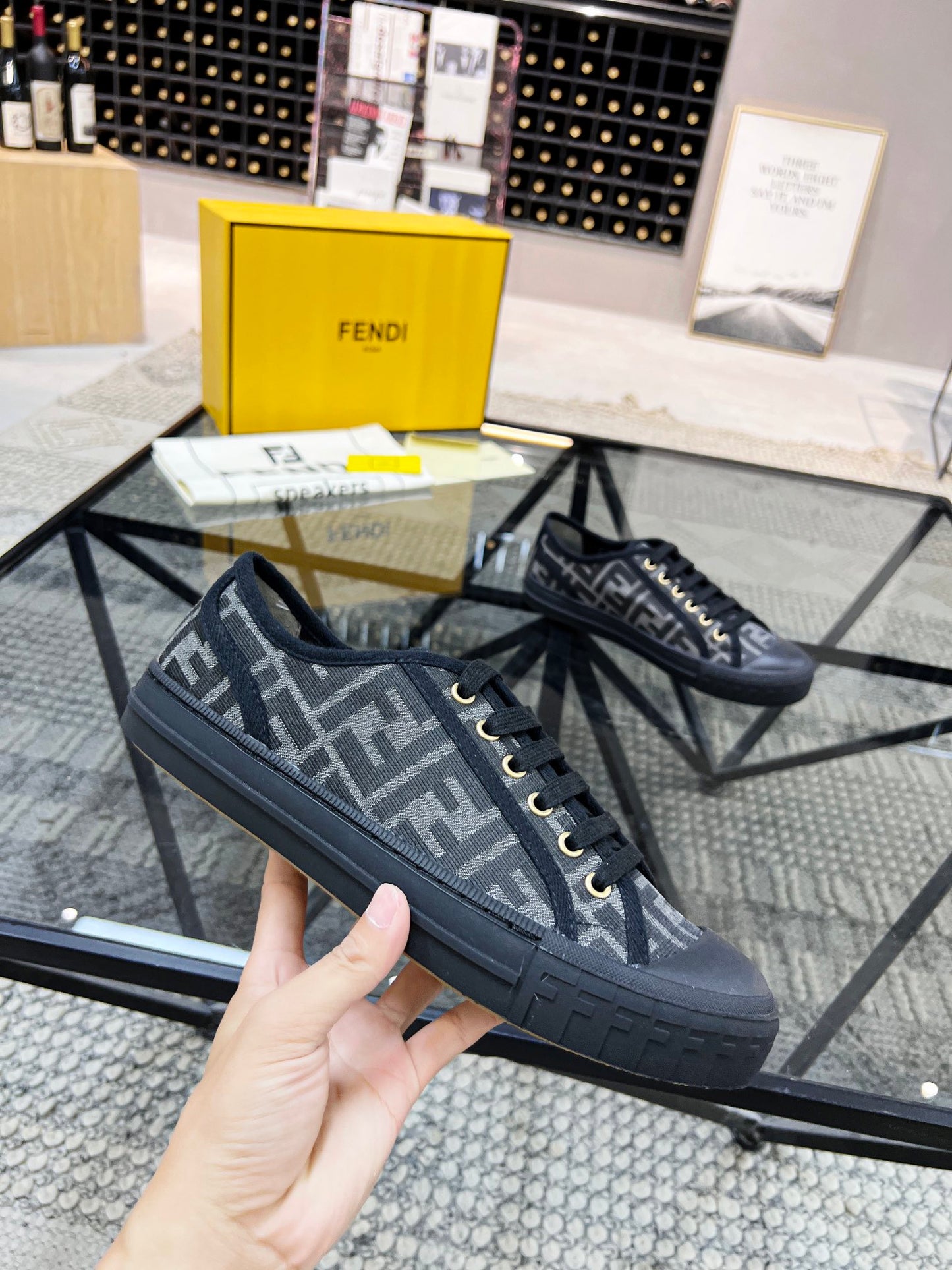 Fendi-071Shoes