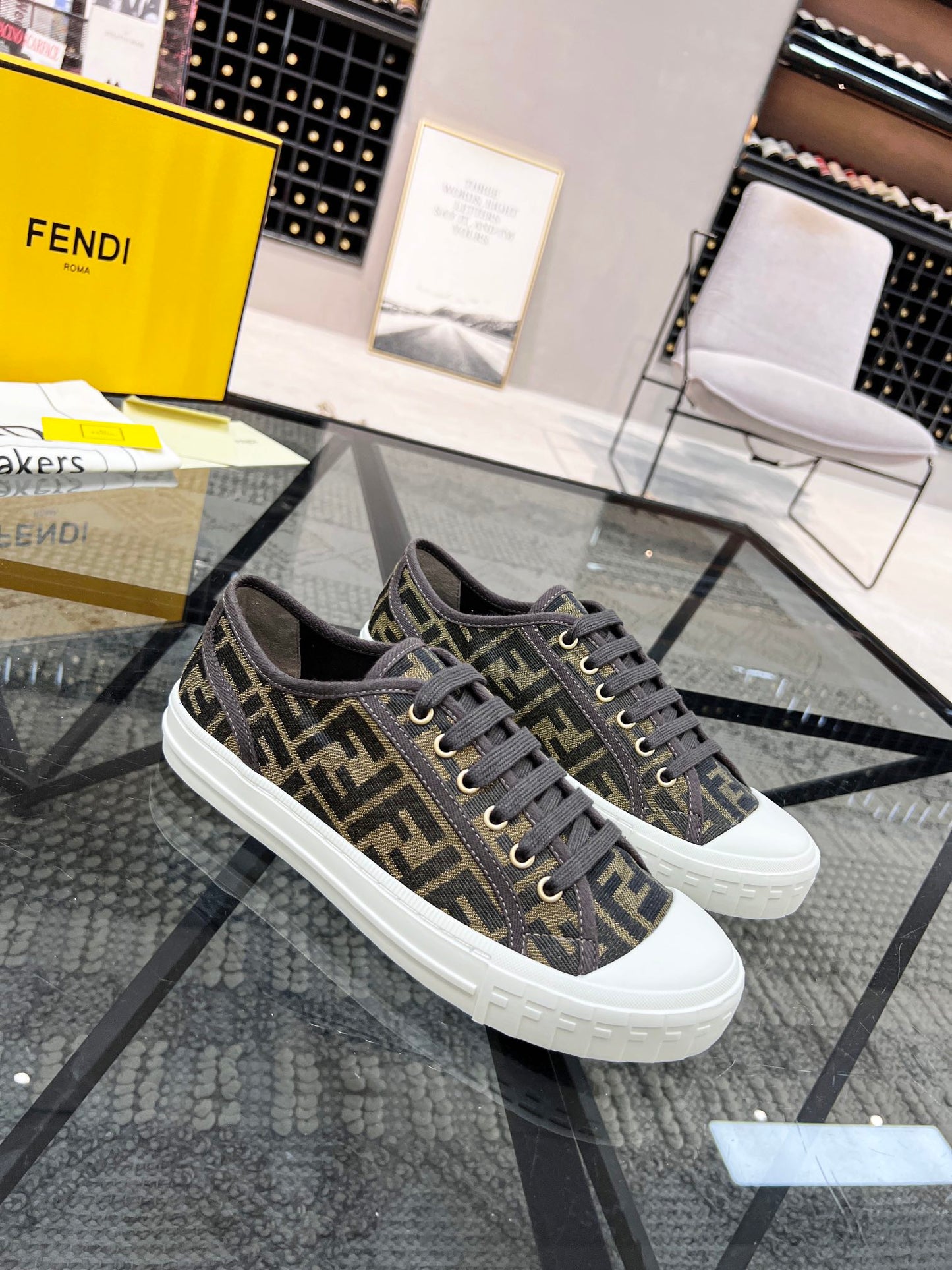 Fendi-072Shoes
