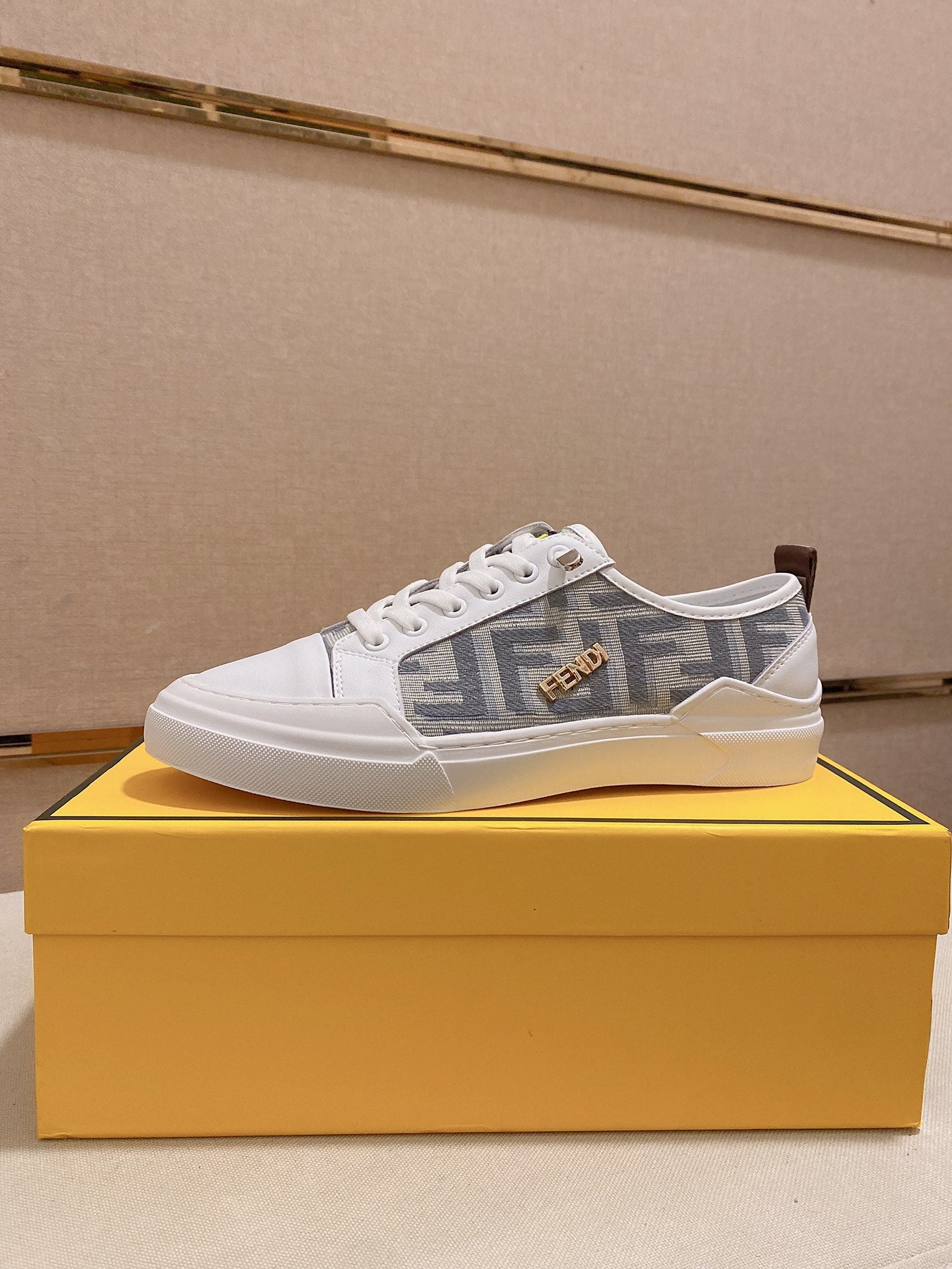 Fendi-074Shoes