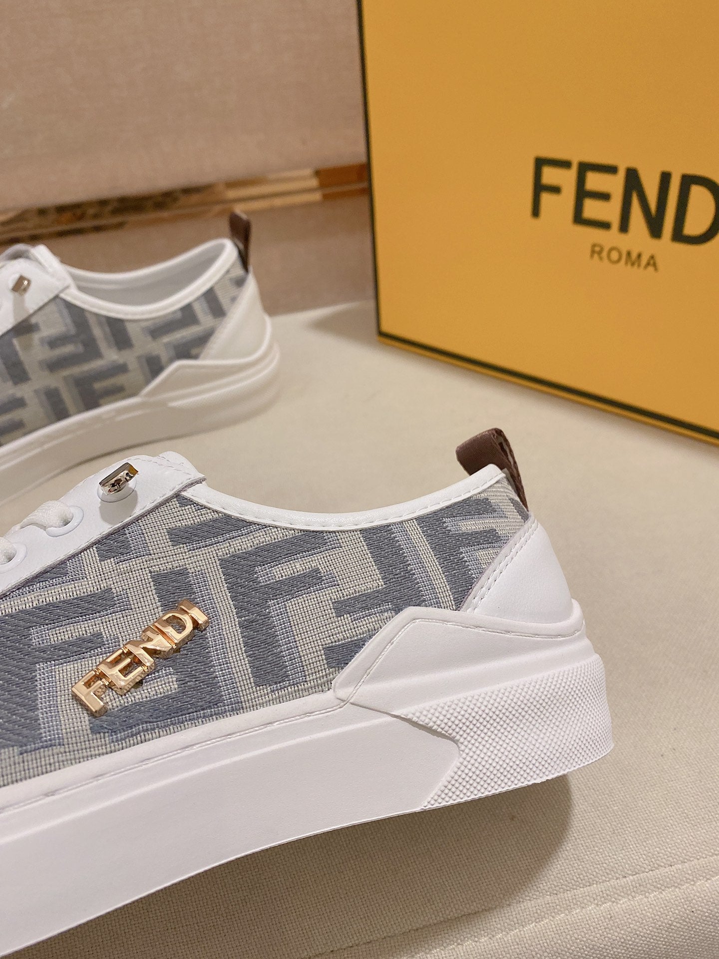 Fendi-074Shoes
