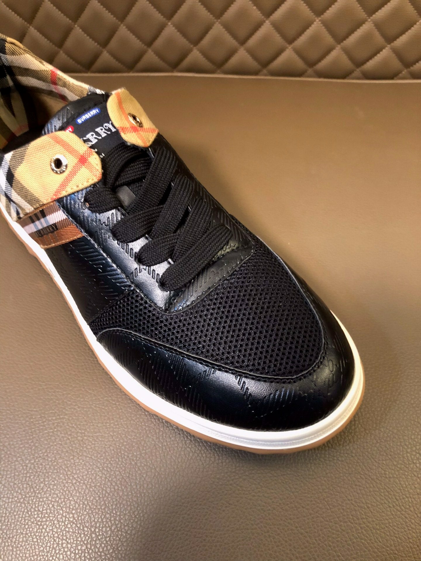 Burberry-001Shoes