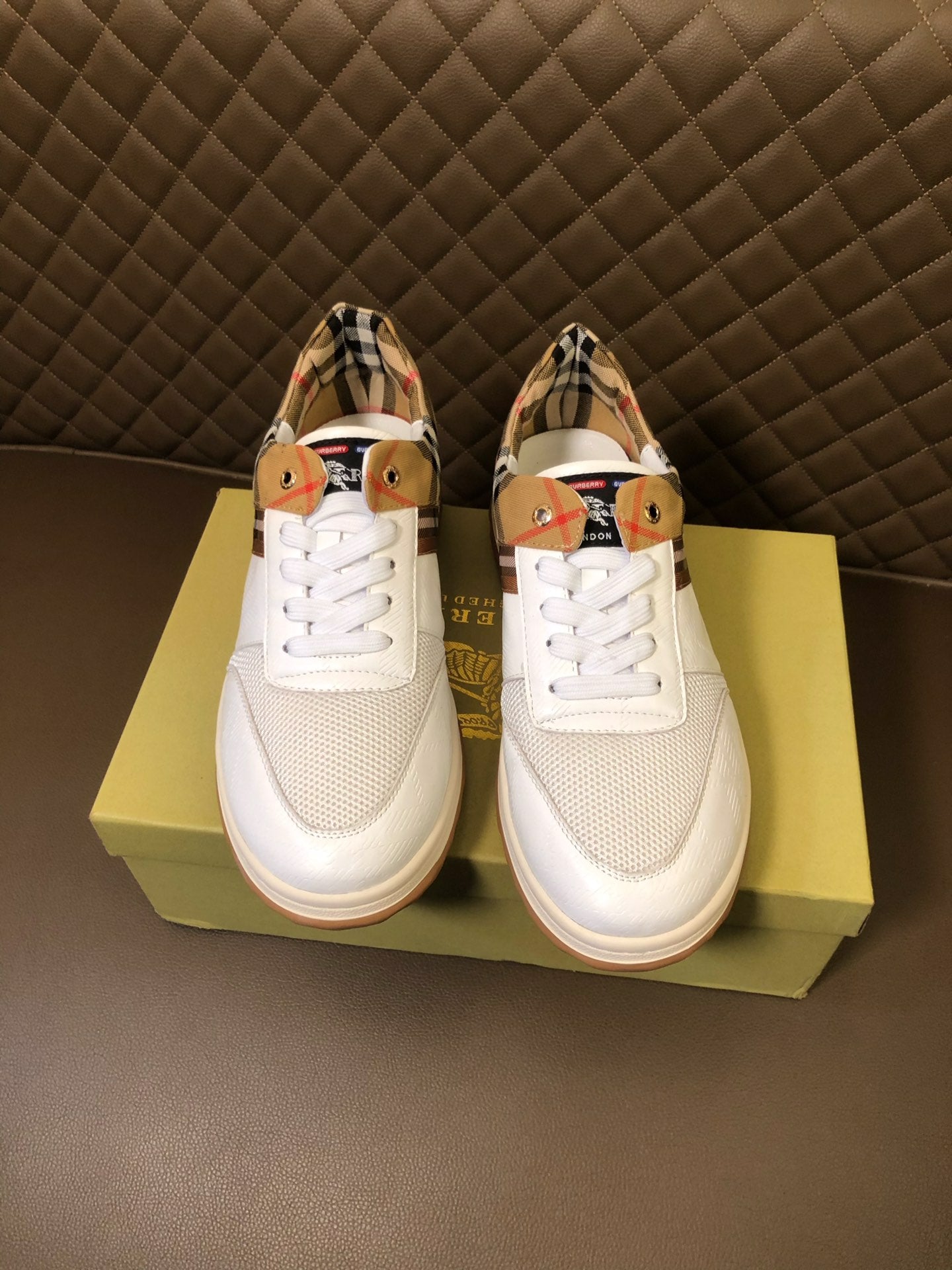 Burberry-002Shoes