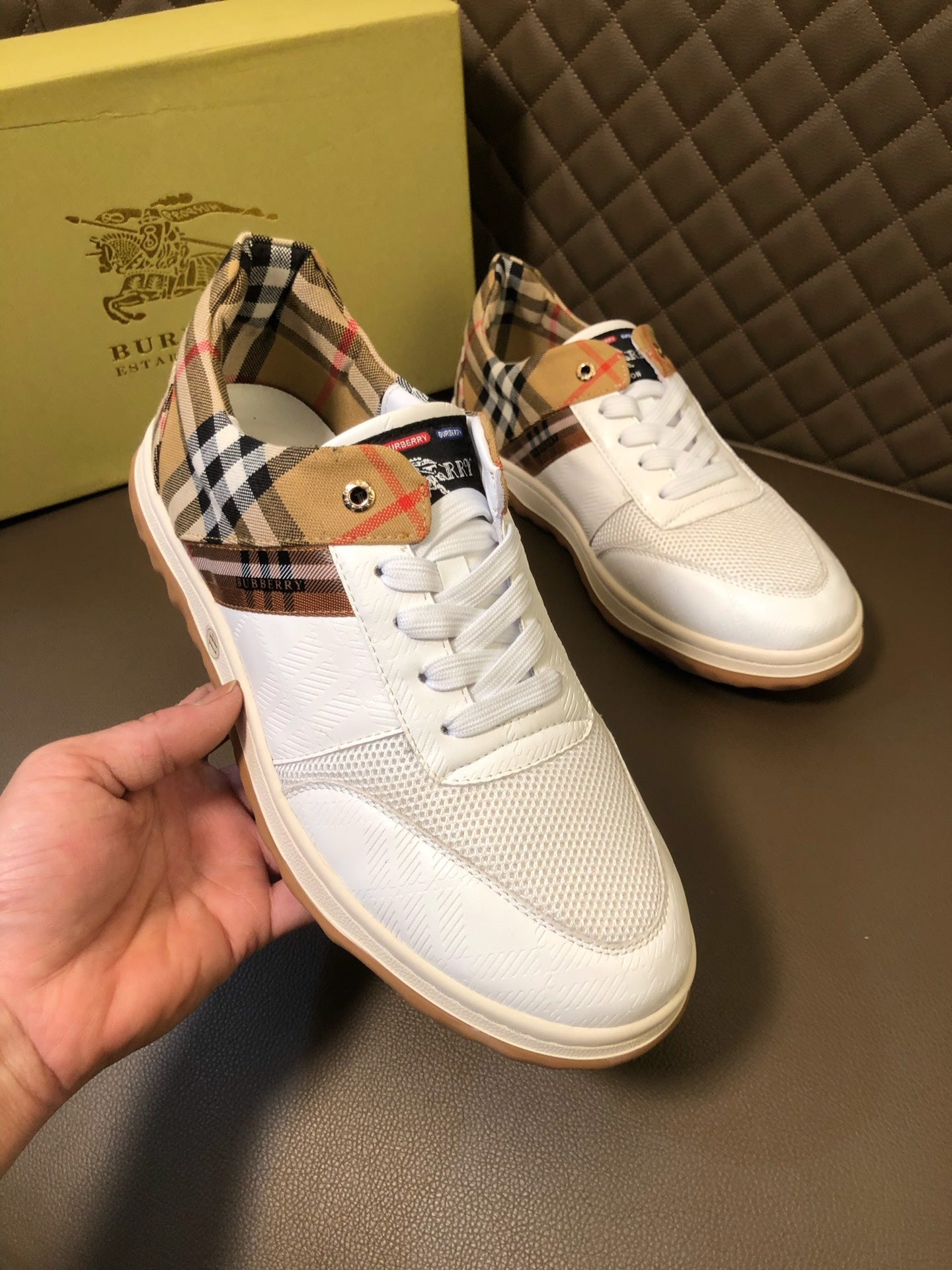 Burberry-002Shoes