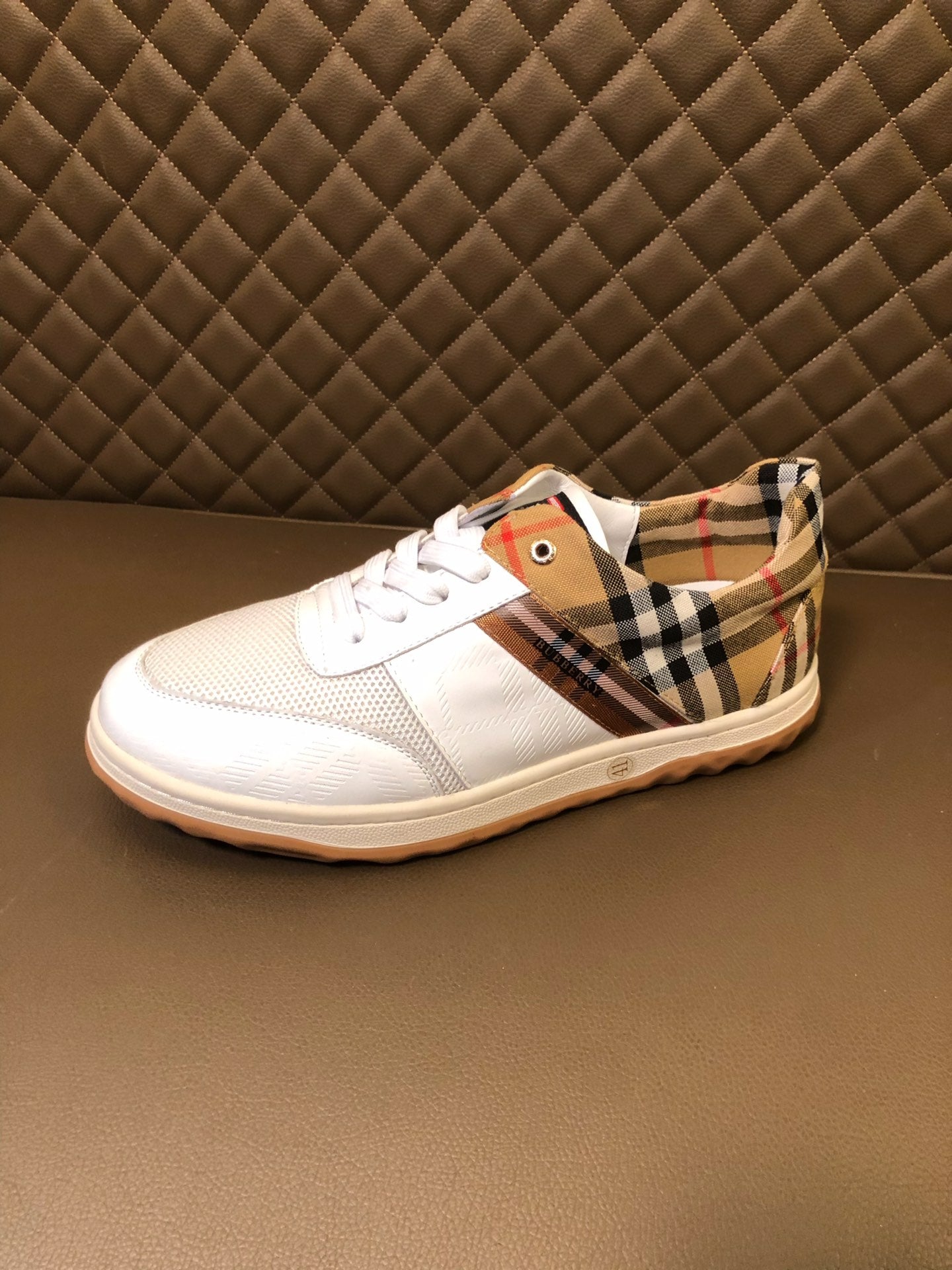 Burberry-002Shoes