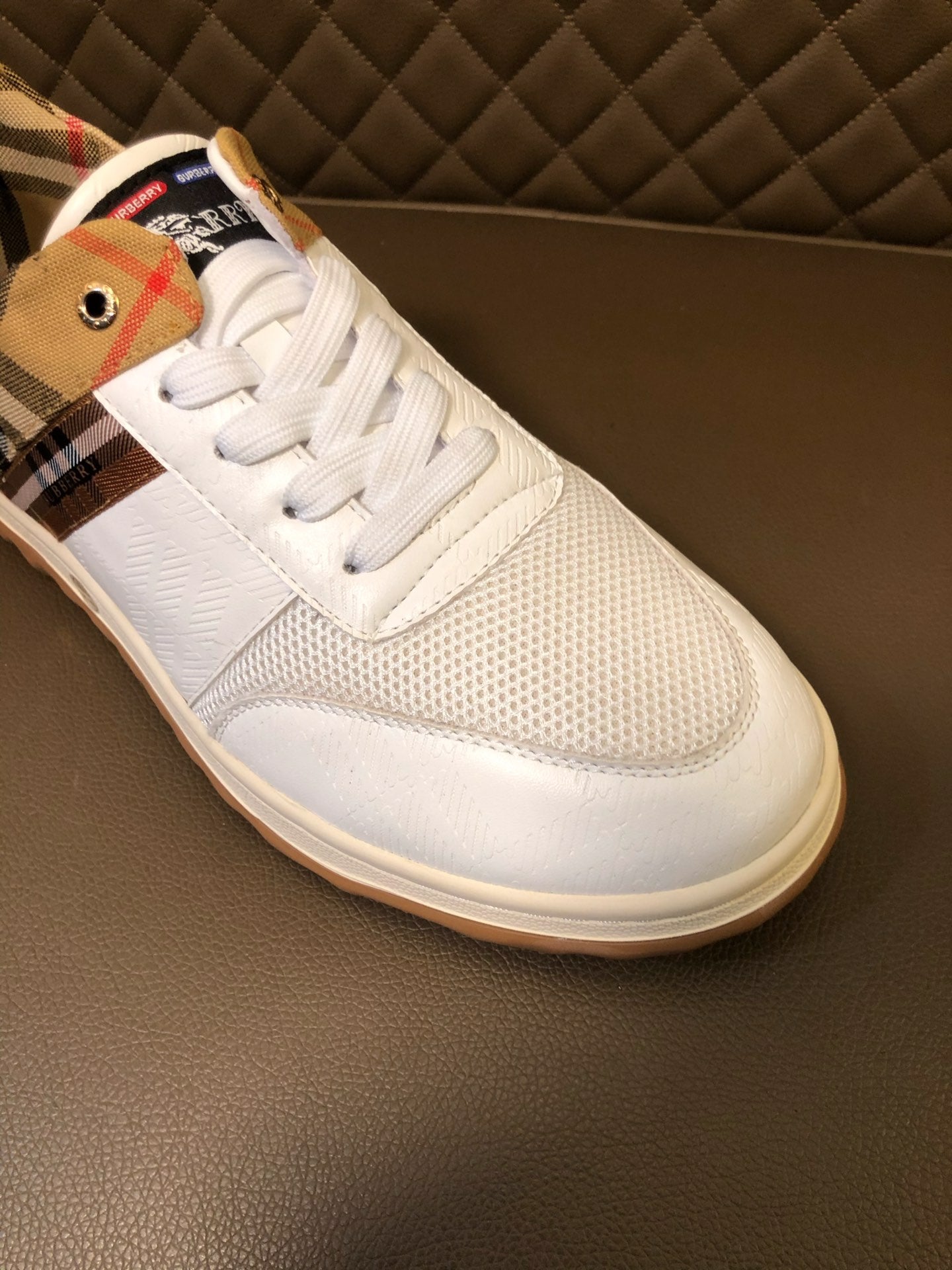 Burberry-002Shoes