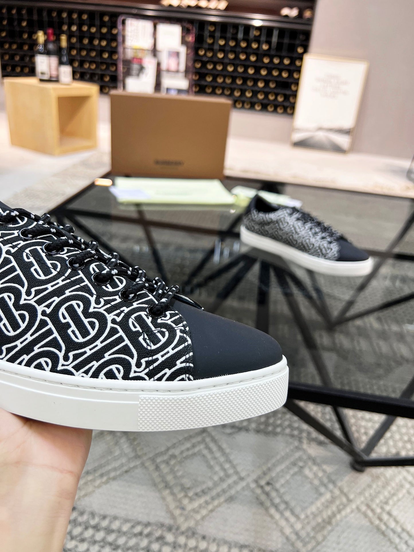 Burberry-003Shoes