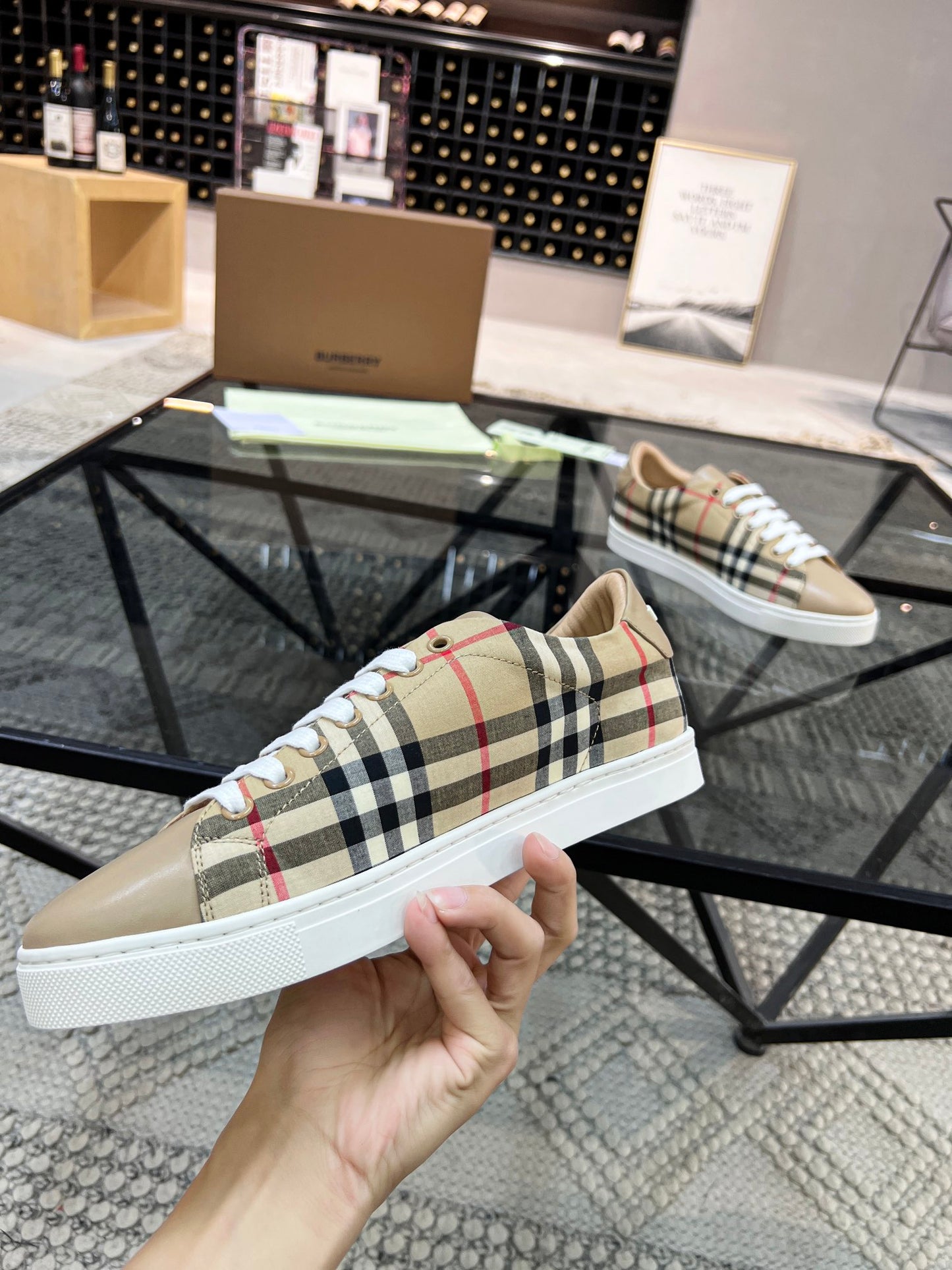 Burberry-004Shoes