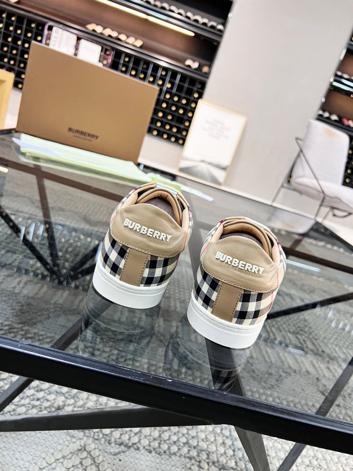 Burberry-004Shoes