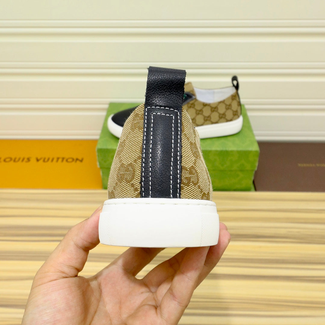 Burberry-006Shoes