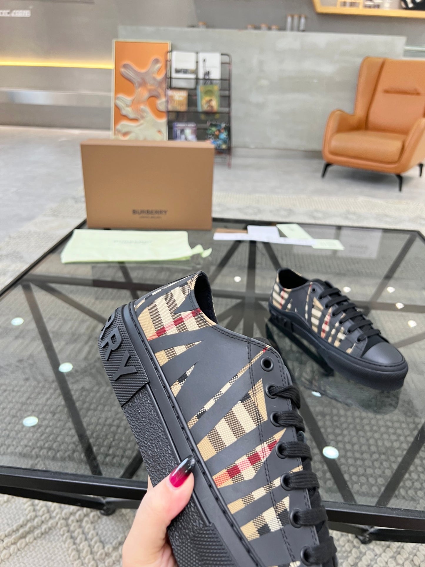 Burberry-011Shoes
