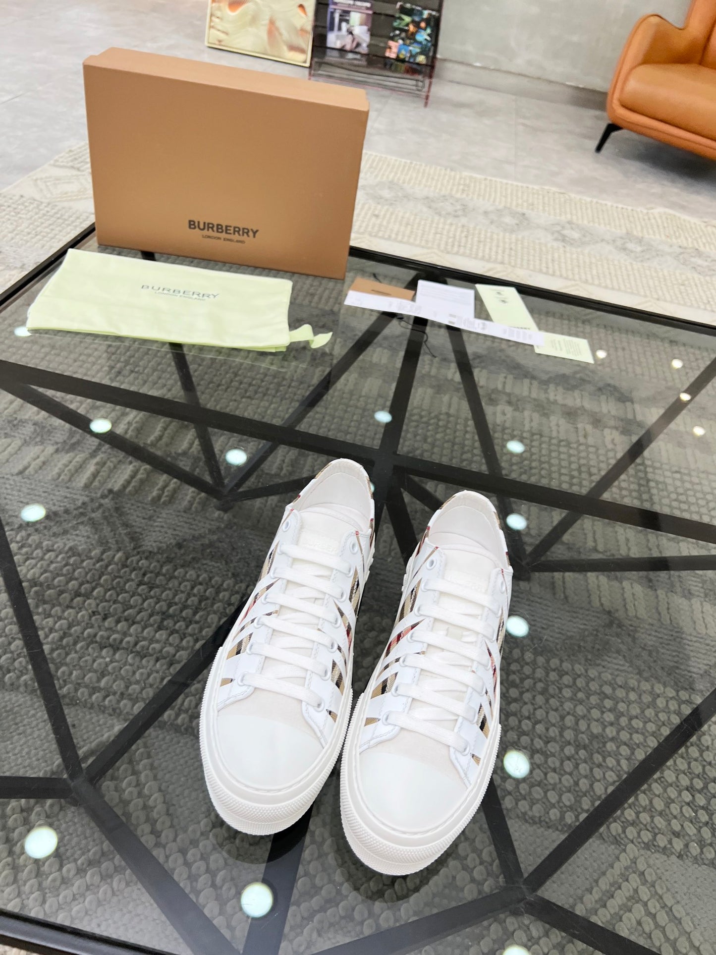 Burberry-012Shoes