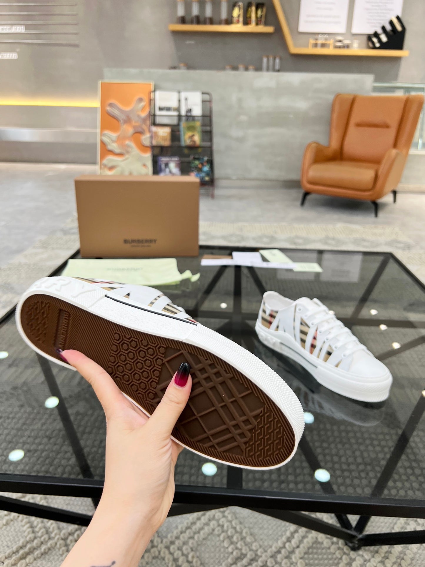Burberry-012Shoes