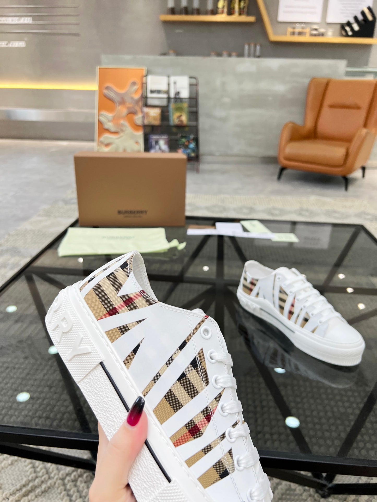 Burberry-012Shoes