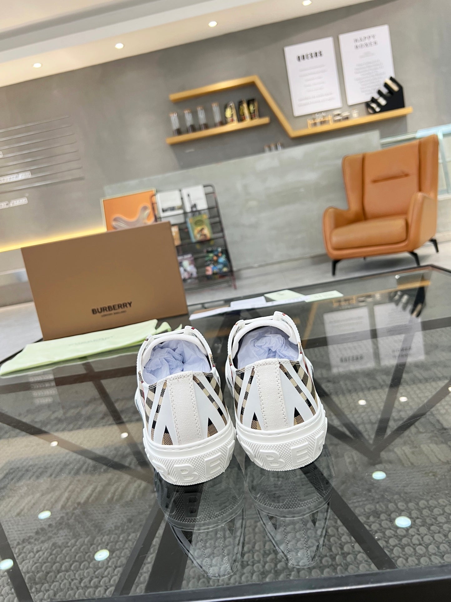 Burberry-012Shoes