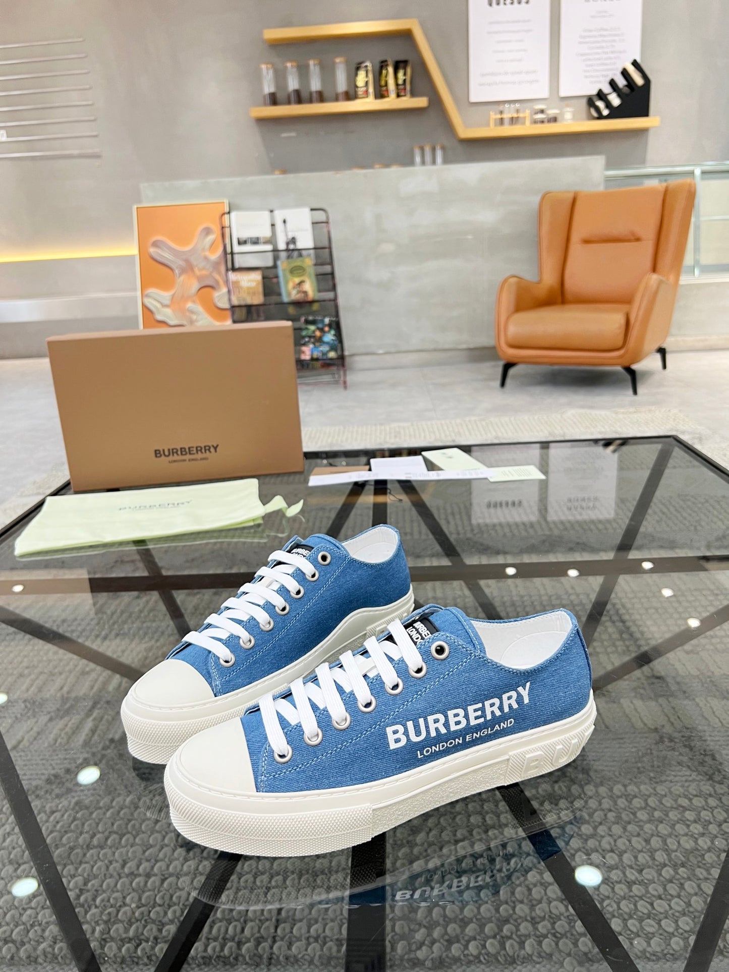 Burberry-013Shoes