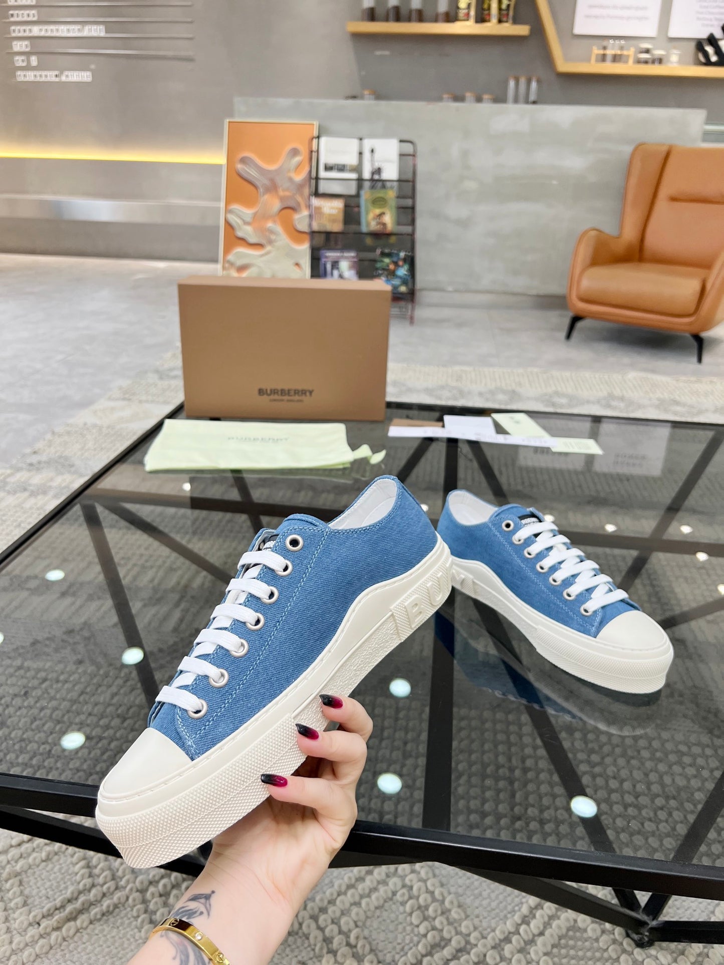 Burberry-013Shoes