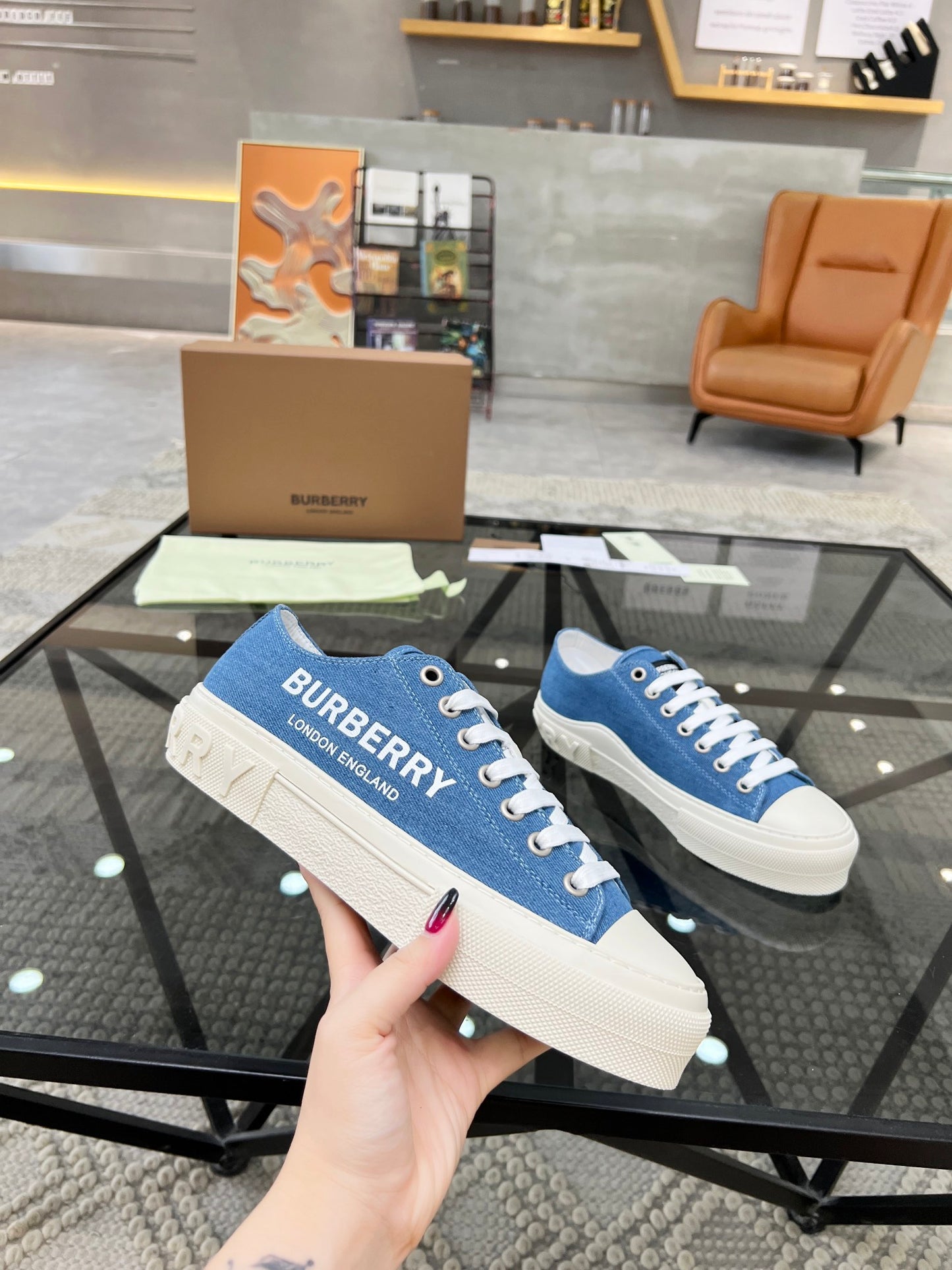 Burberry-013Shoes