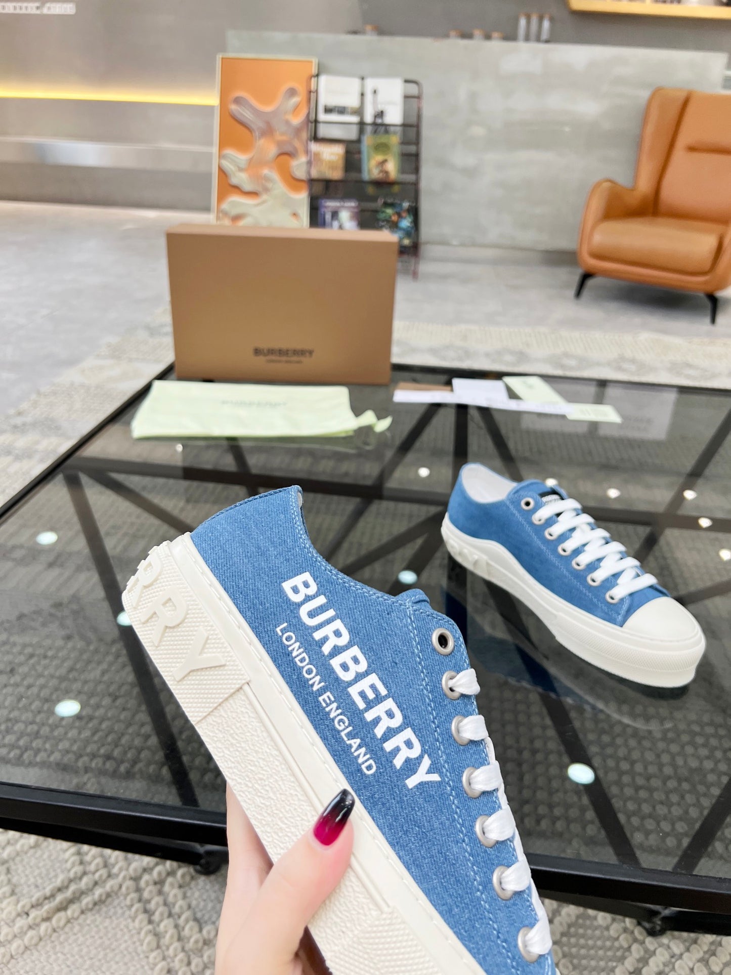 Burberry-013Shoes