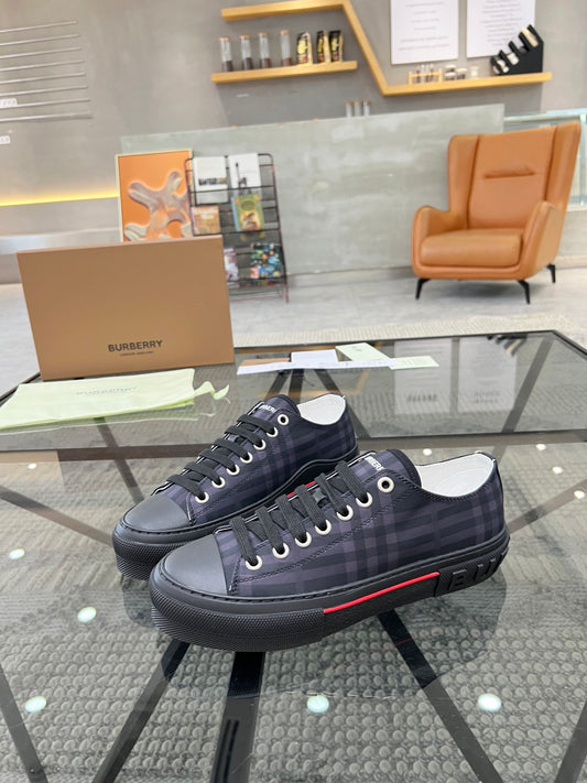 Burberry-014Shoes