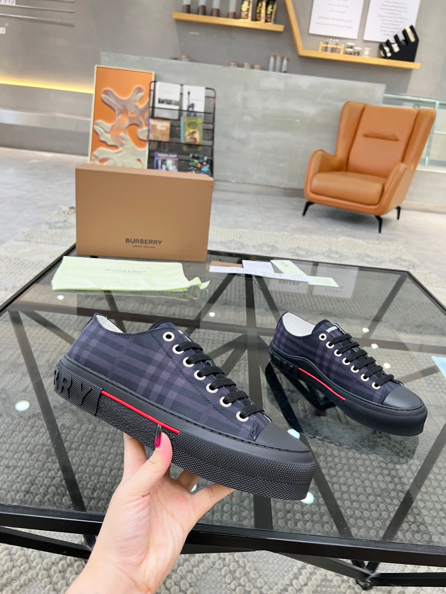 Burberry-014Shoes