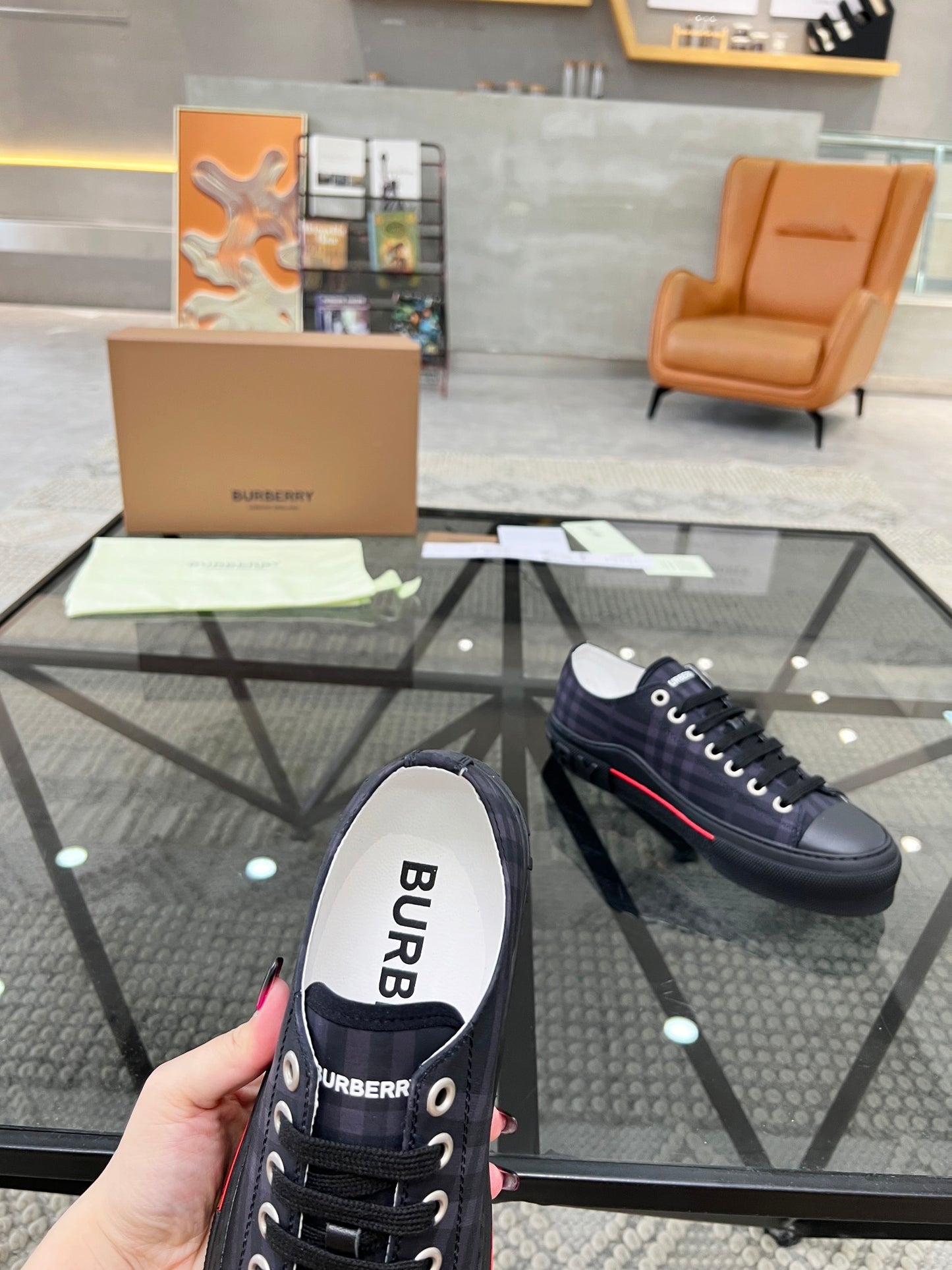 Burberry-014Shoes