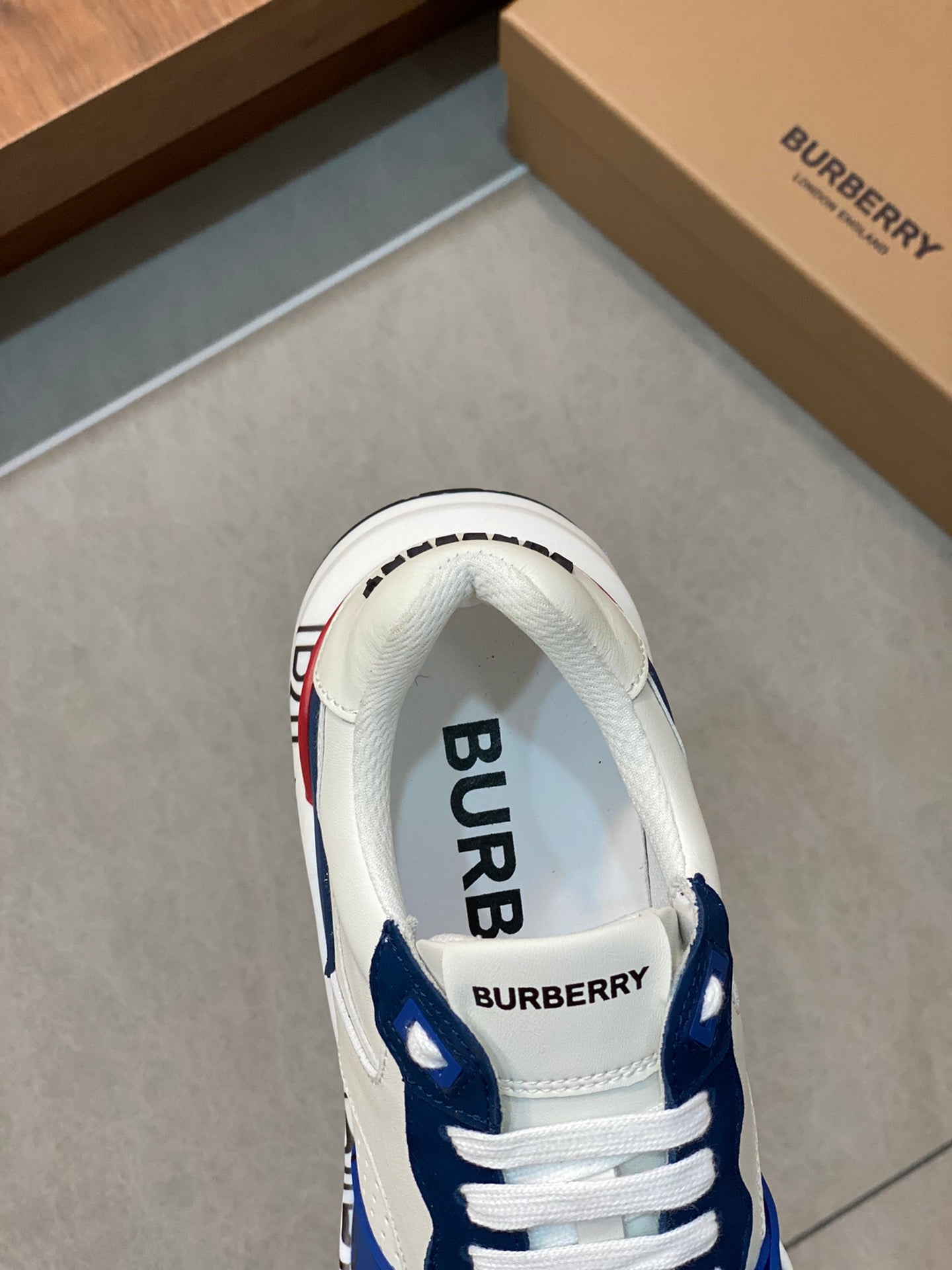Burberry-015Shoes