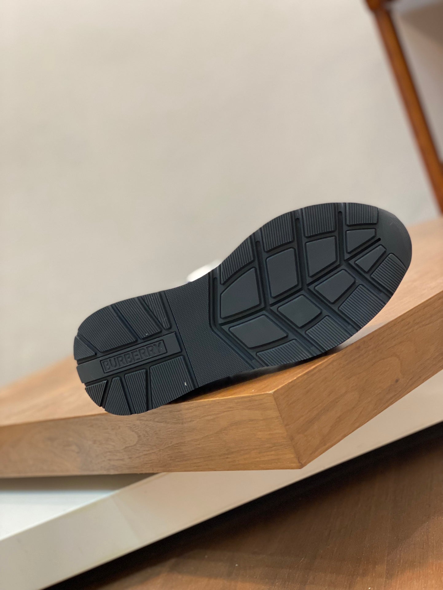 Burberry-015Shoes