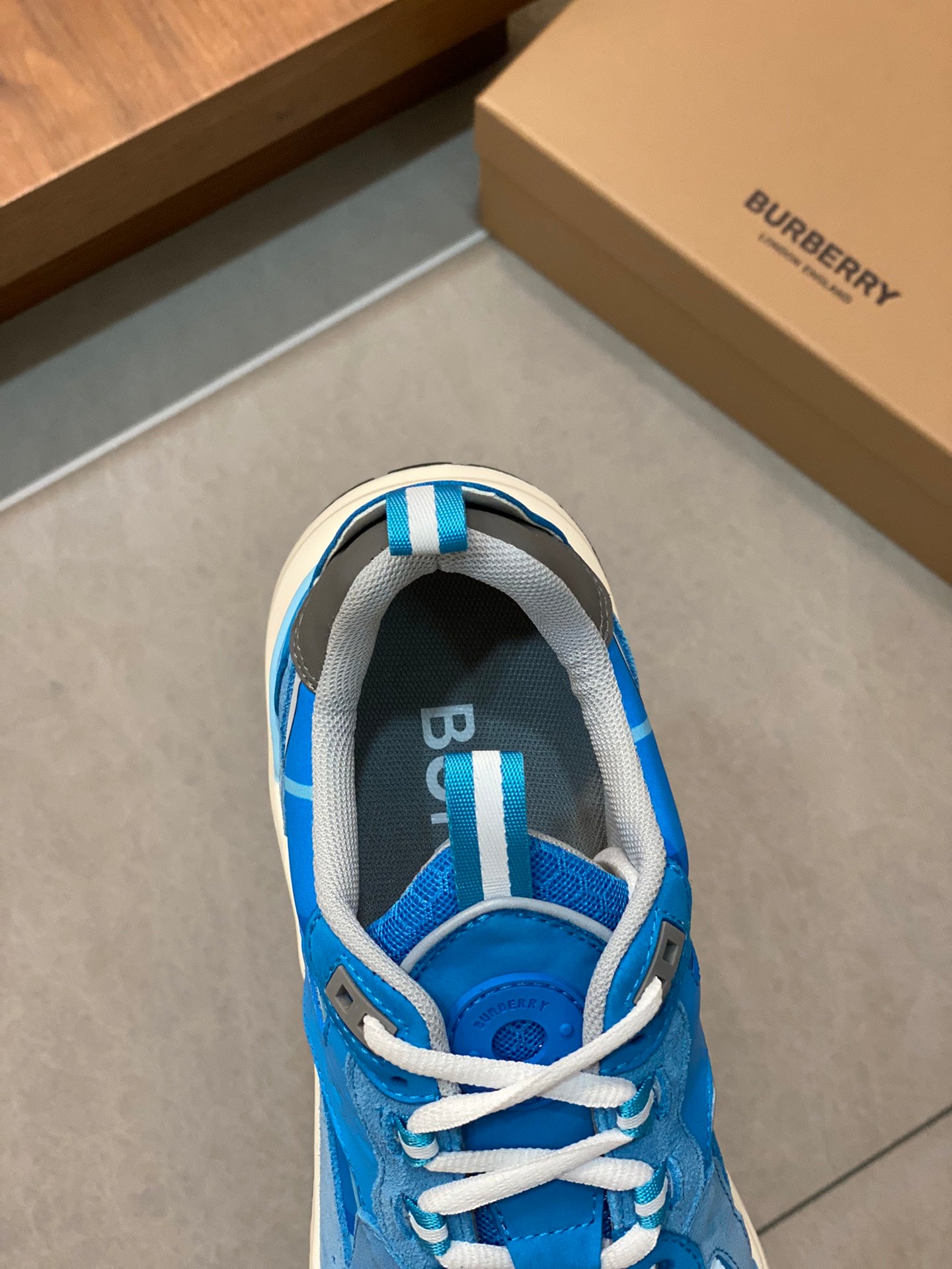 Burberry-016Shoes