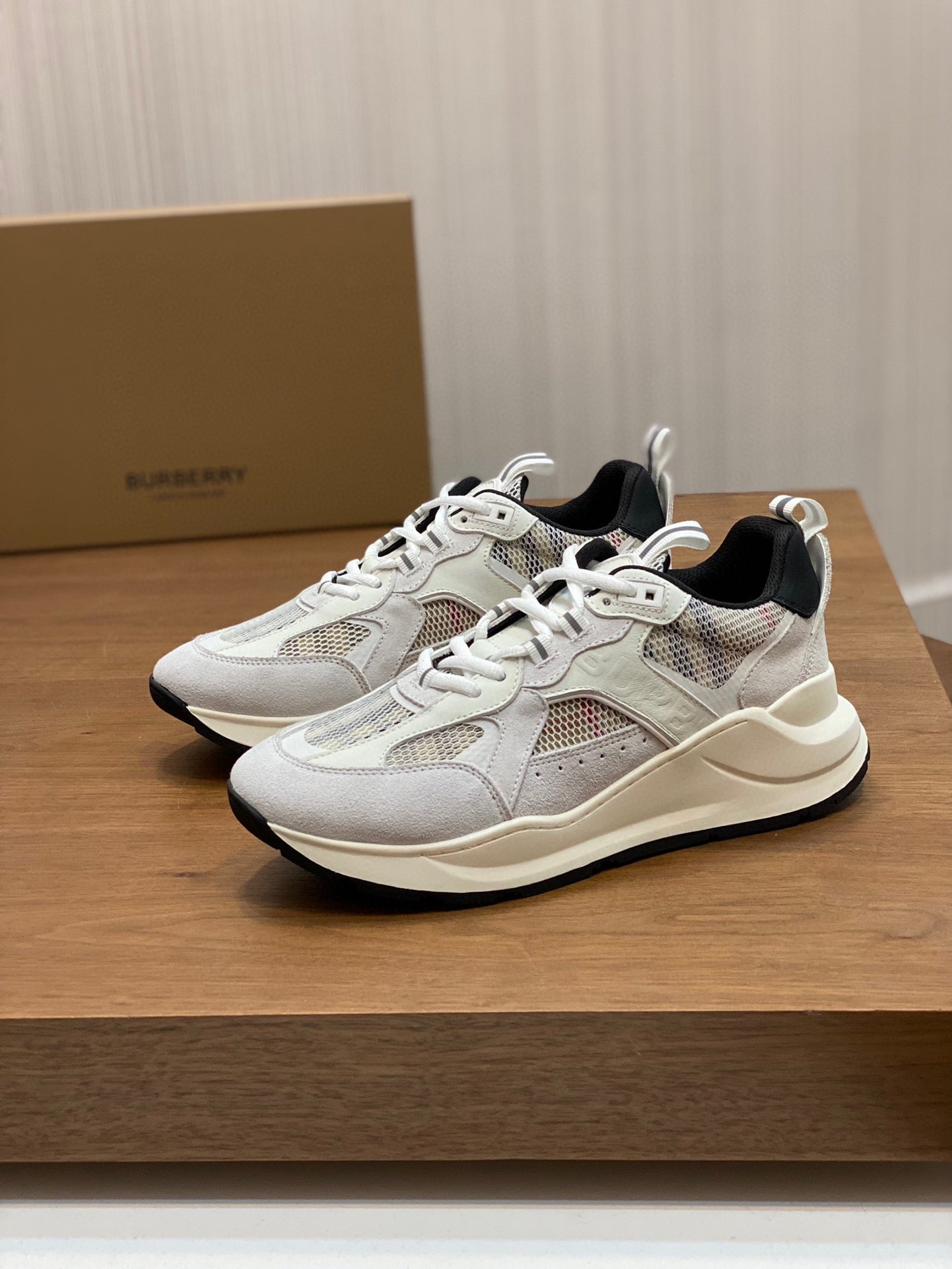 Burberry-021Shoes