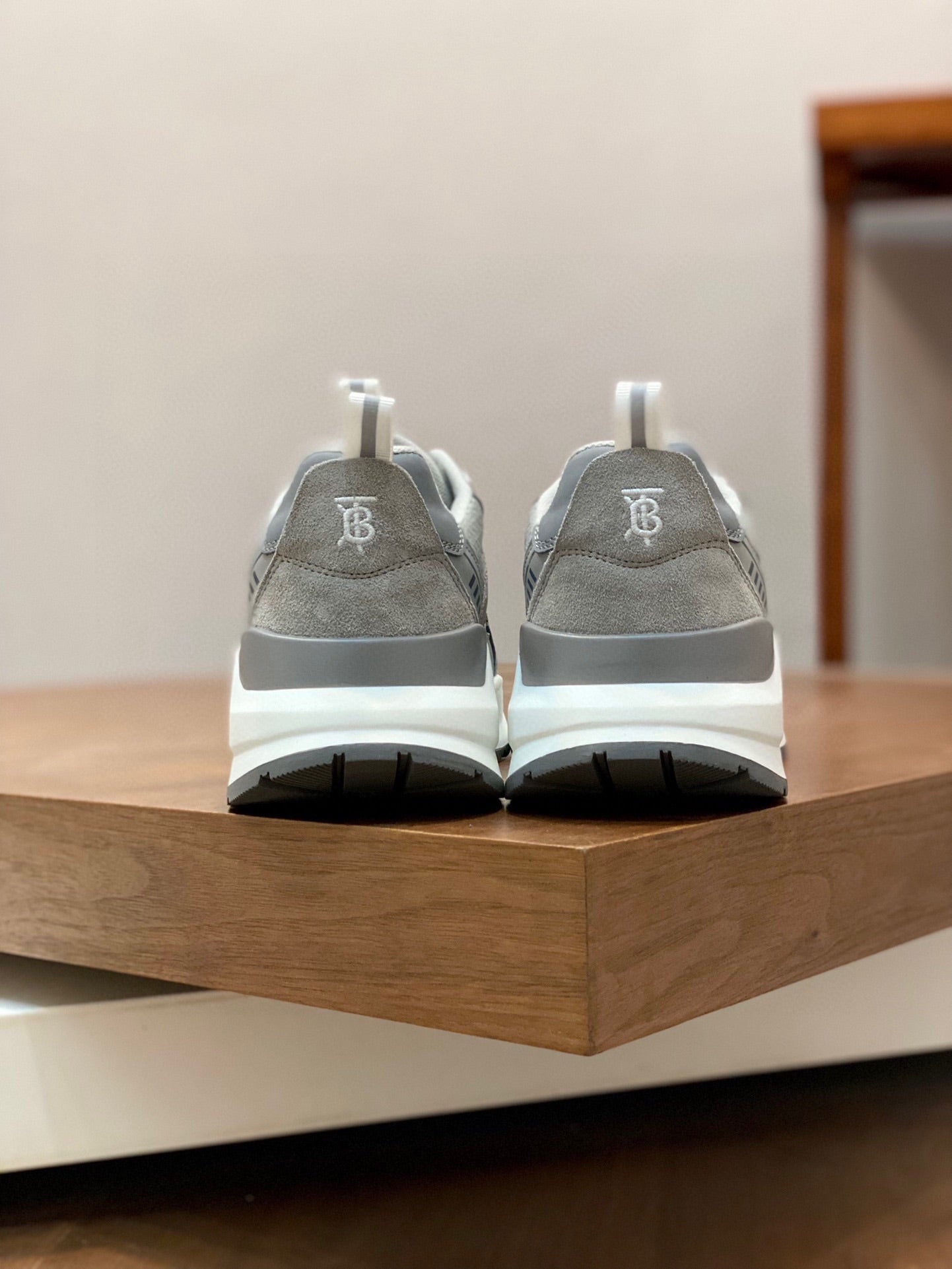 Burberry-022Shoes