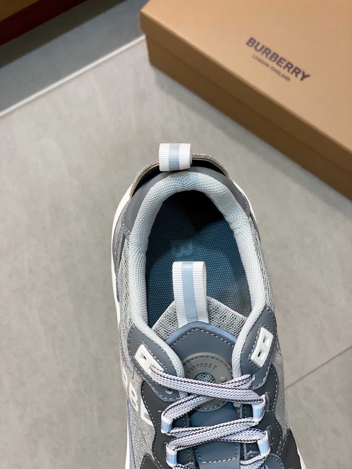 Burberry-022Shoes