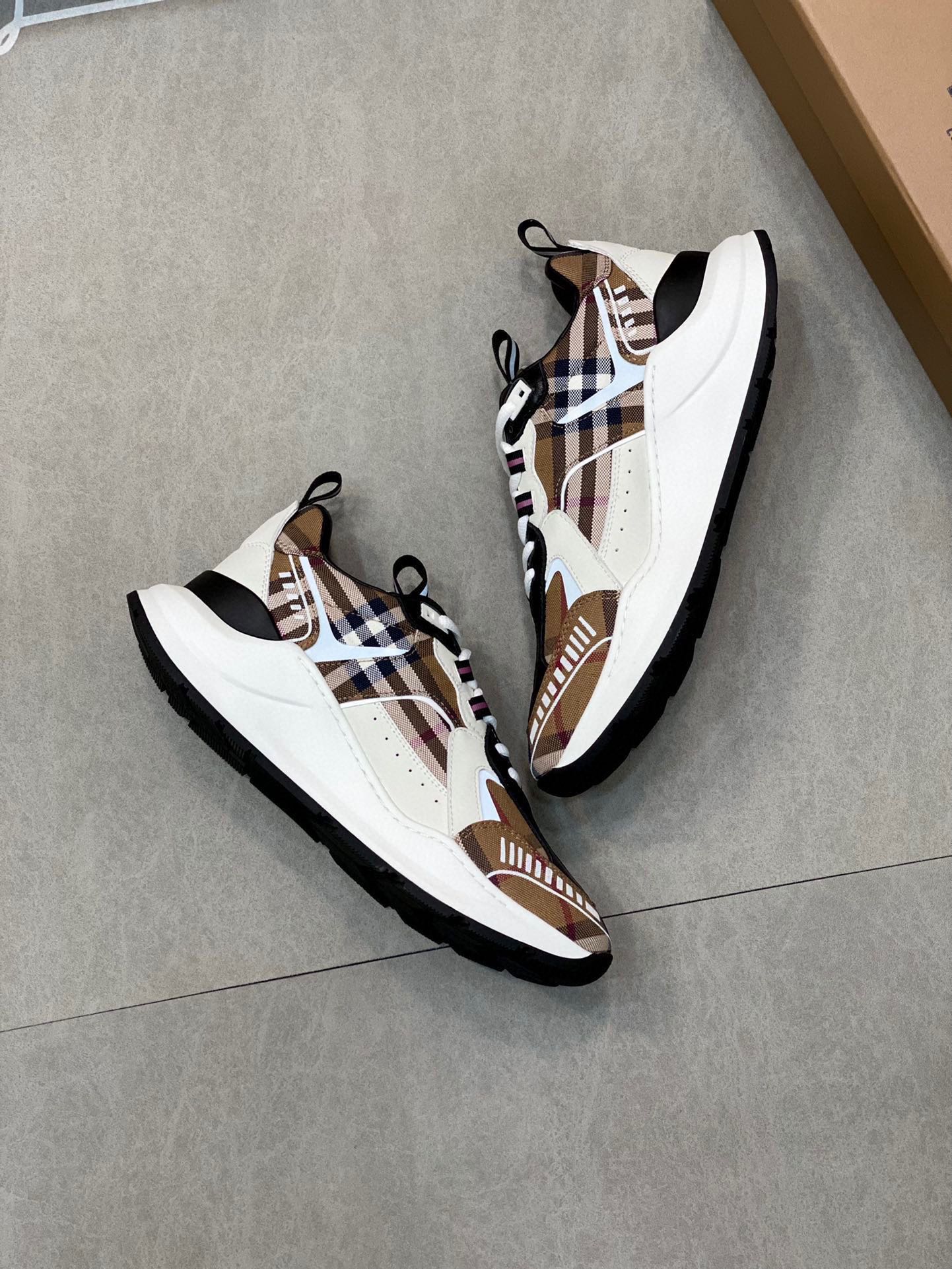 Burberry-025Shoes