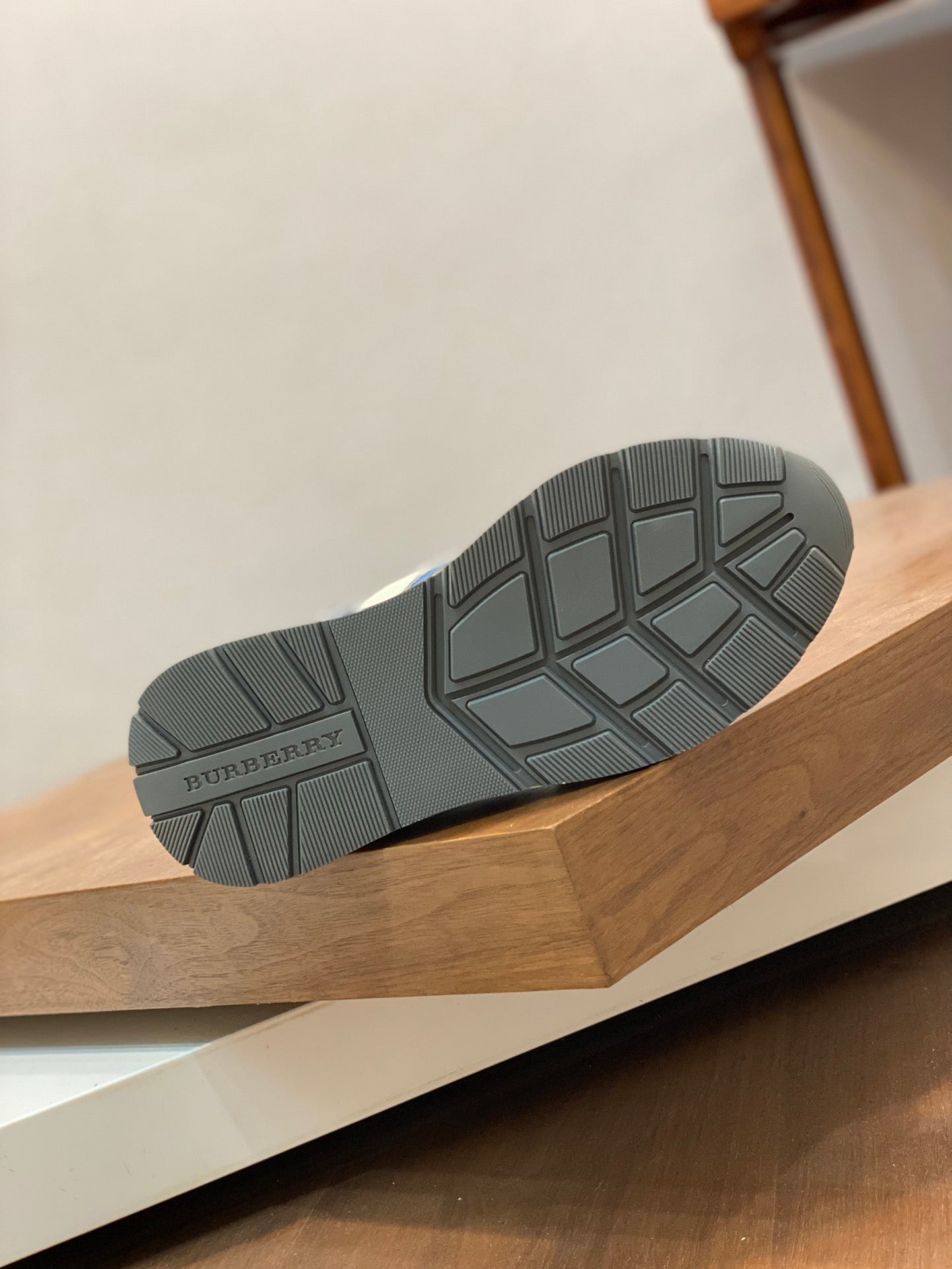 Burberry-026Shoes