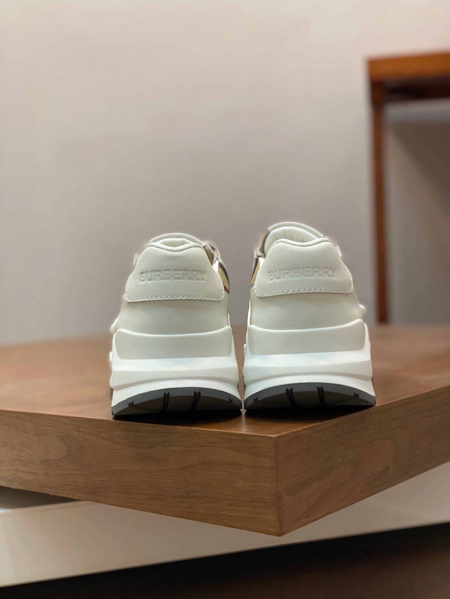 Burberry-027Shoes