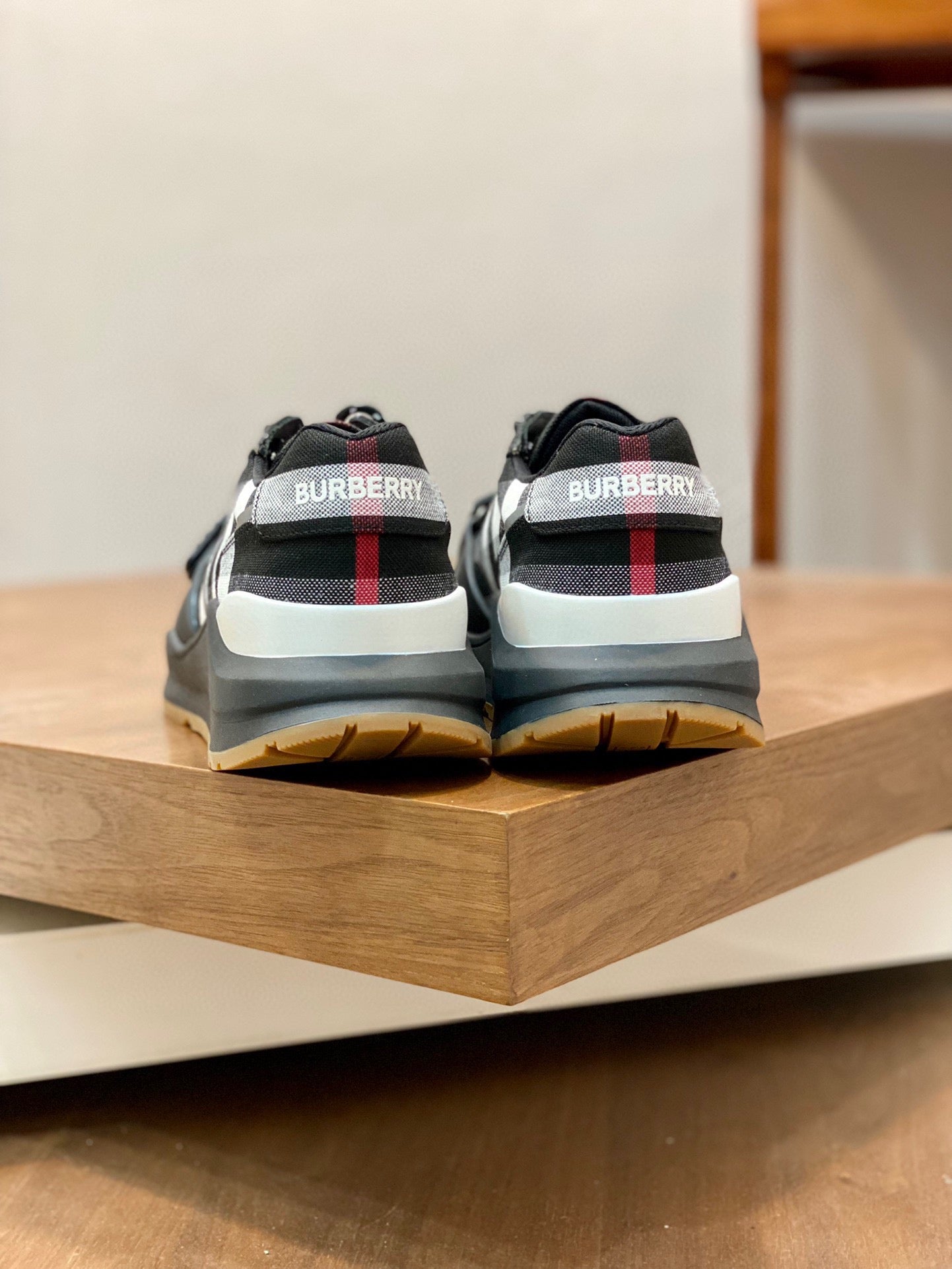 Burberry-029Shoes