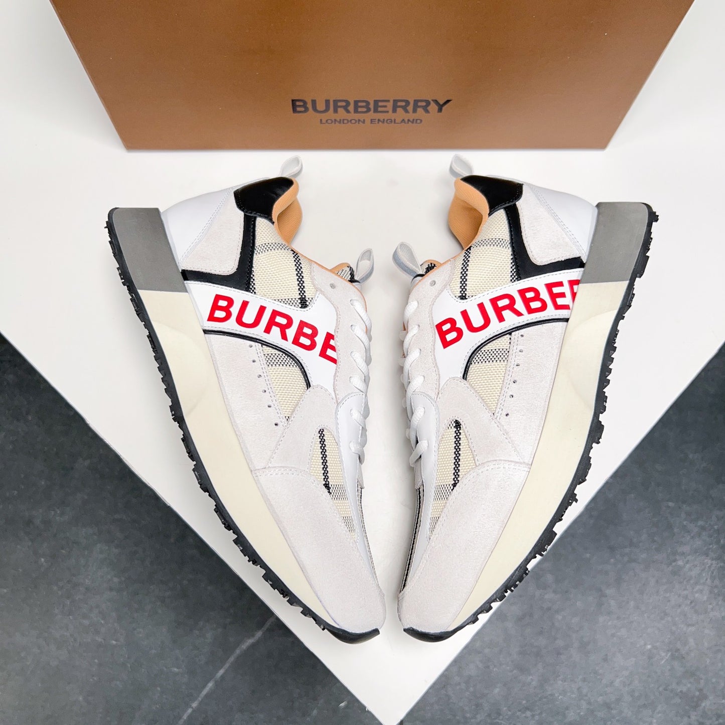 Burberry-032Shoes