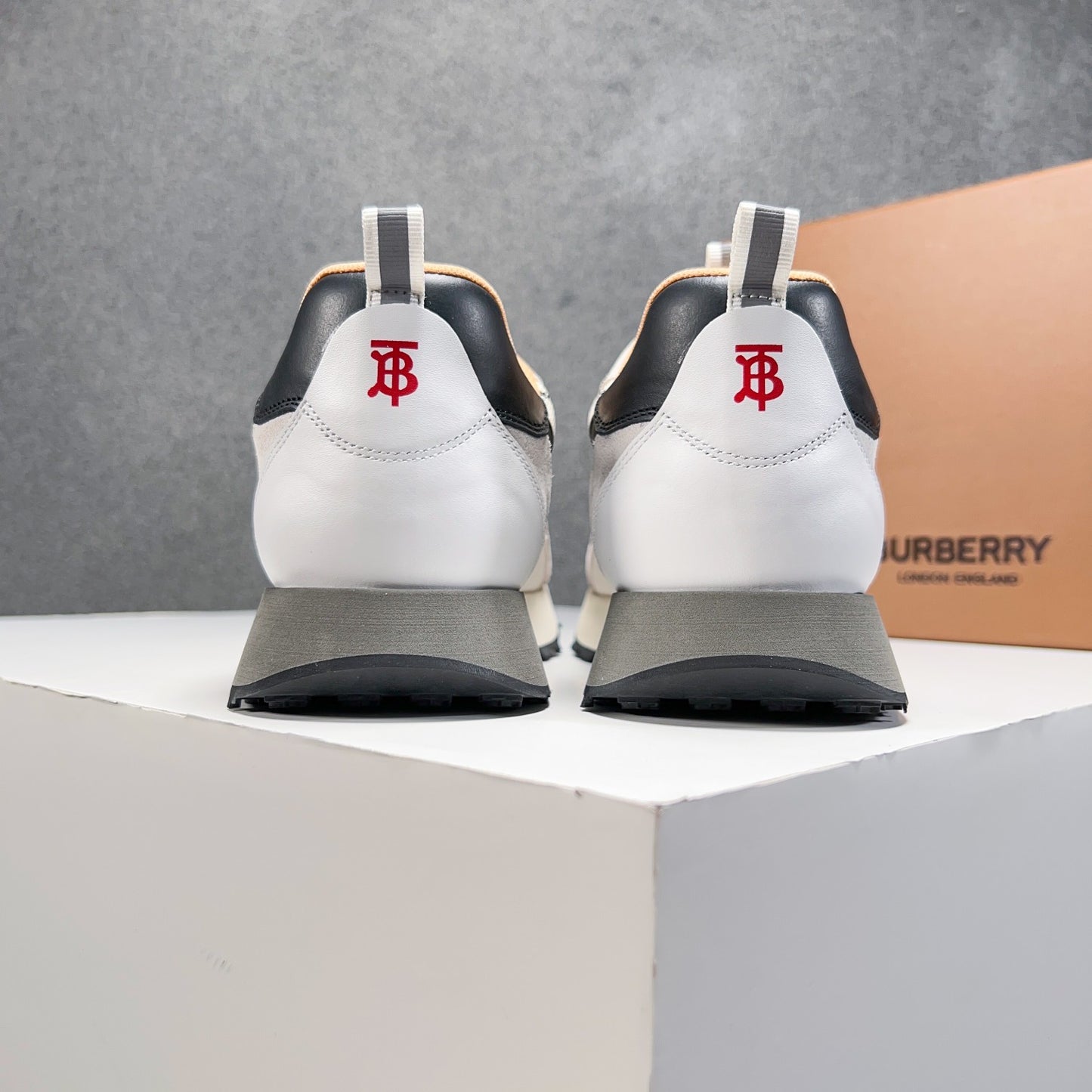 Burberry-032Shoes