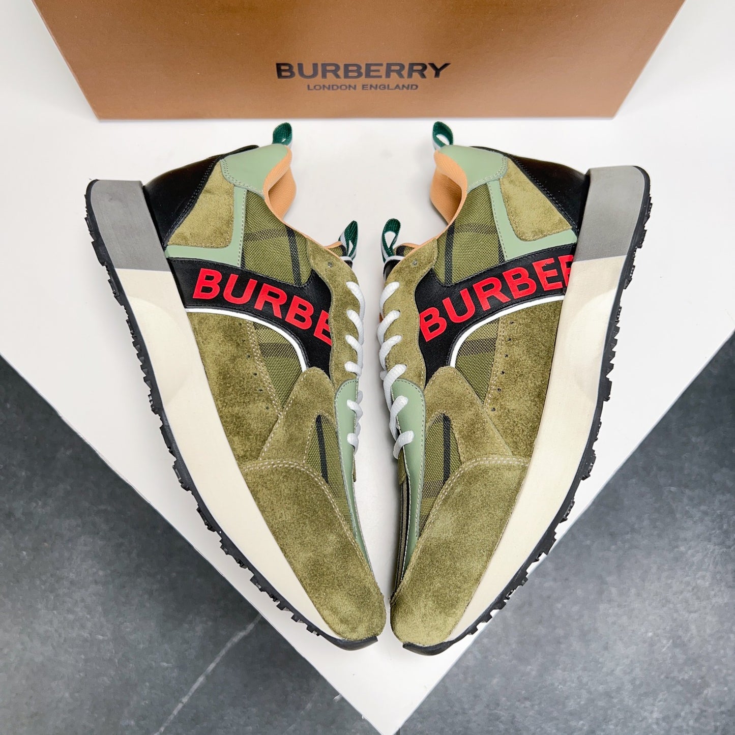 Burberry-033Shoes