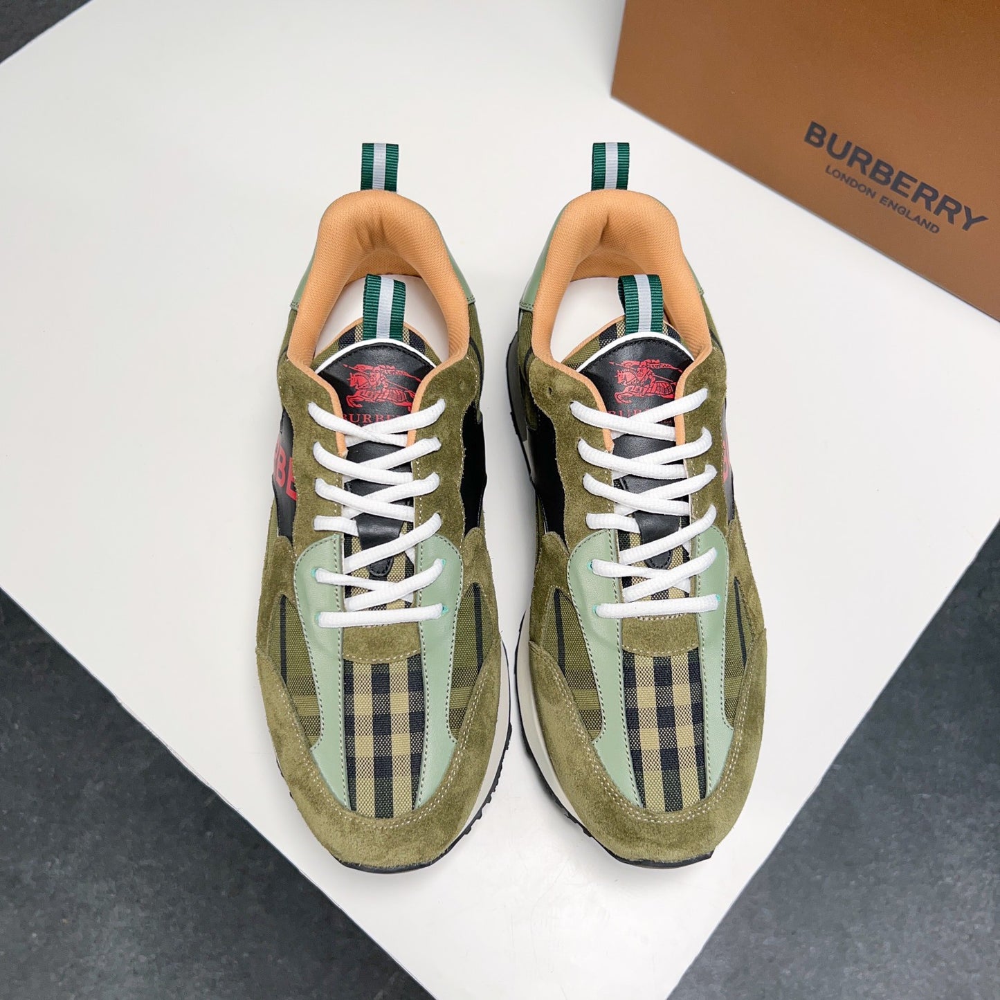 Burberry-033Shoes