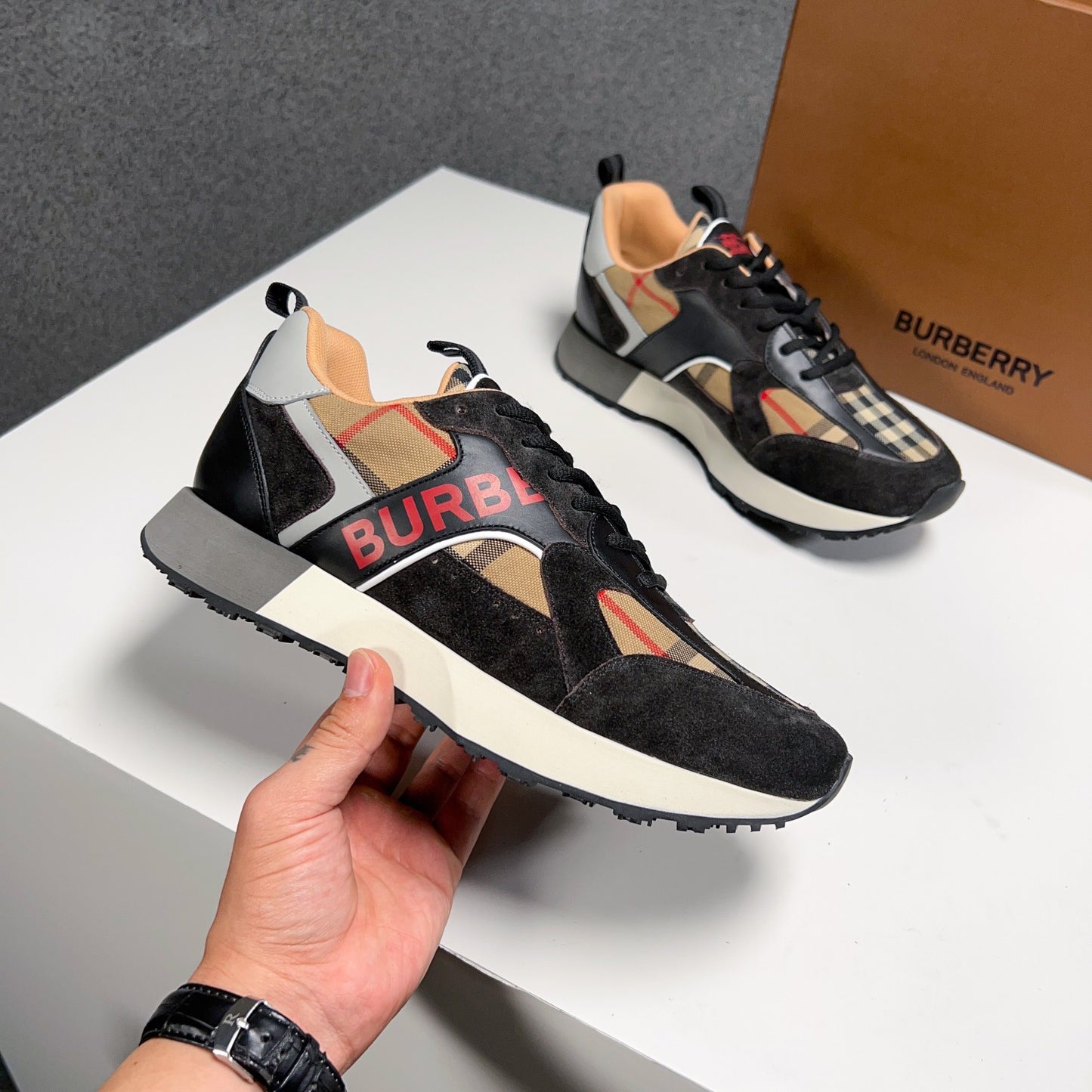 Burberry-035Shoes