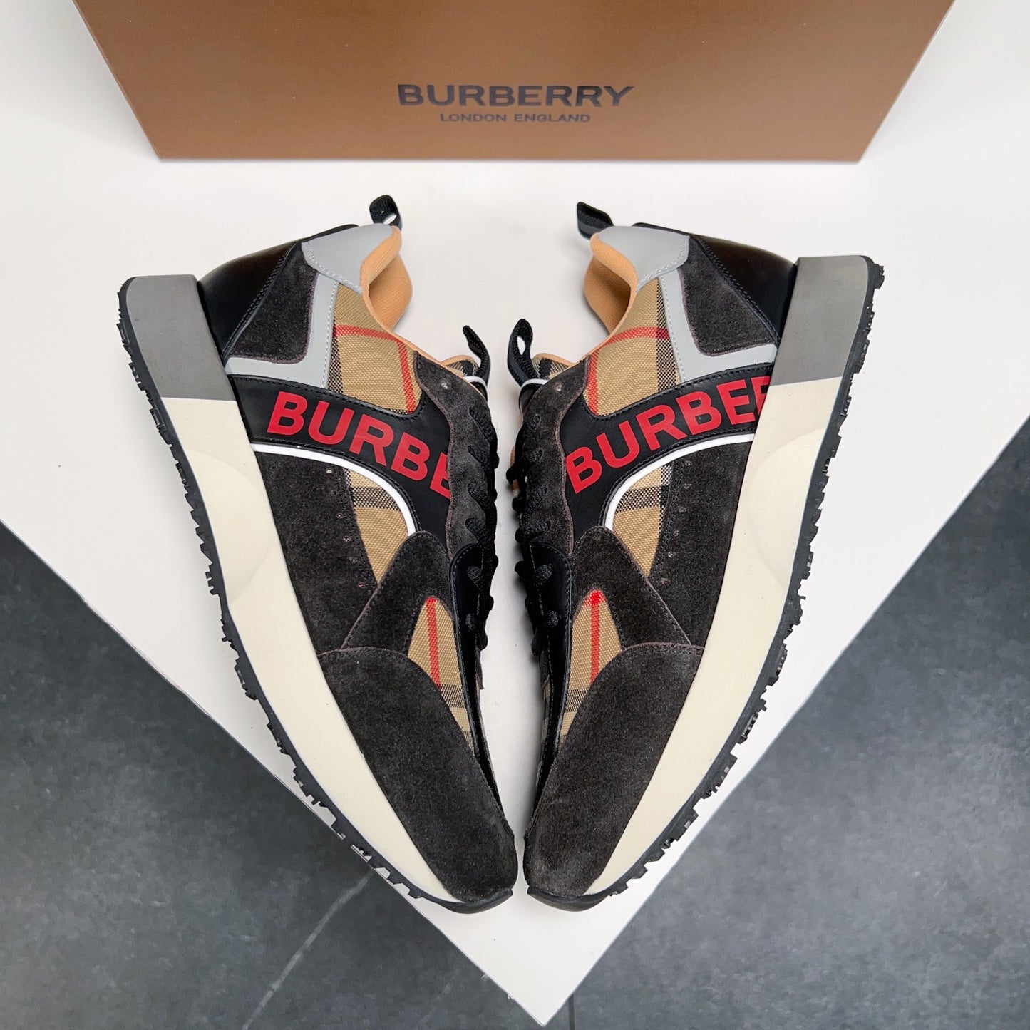 Burberry-035Shoes