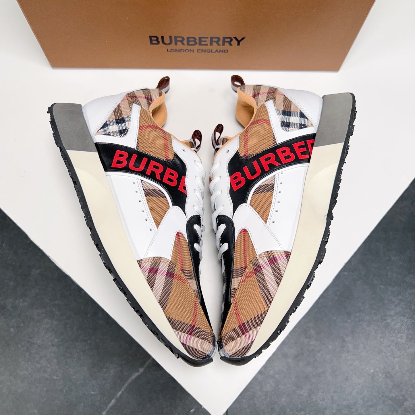 Burberry-036Shoes