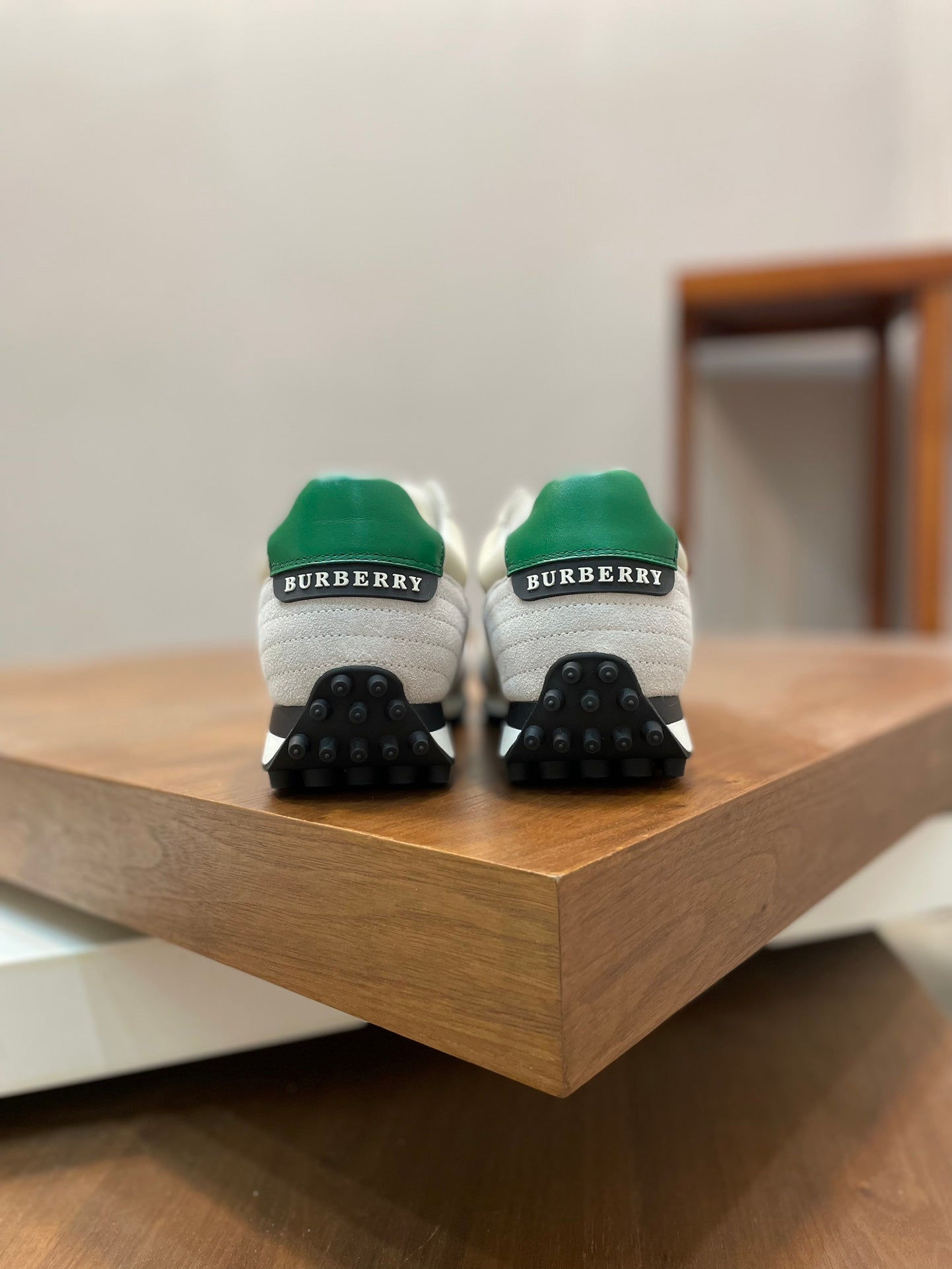 Burberry-040Shoes